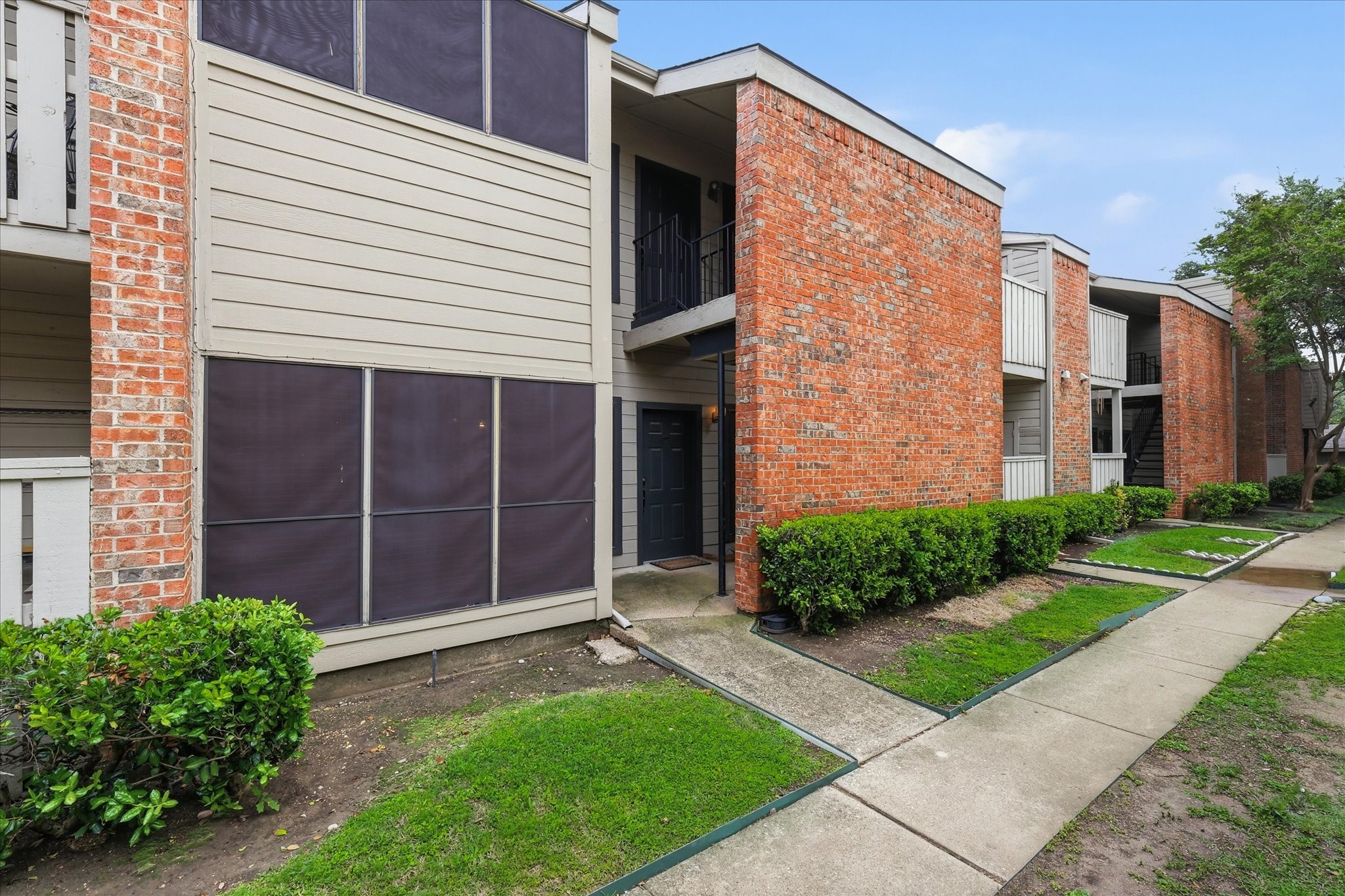 9600 Royal Lane Dallas TX 75243