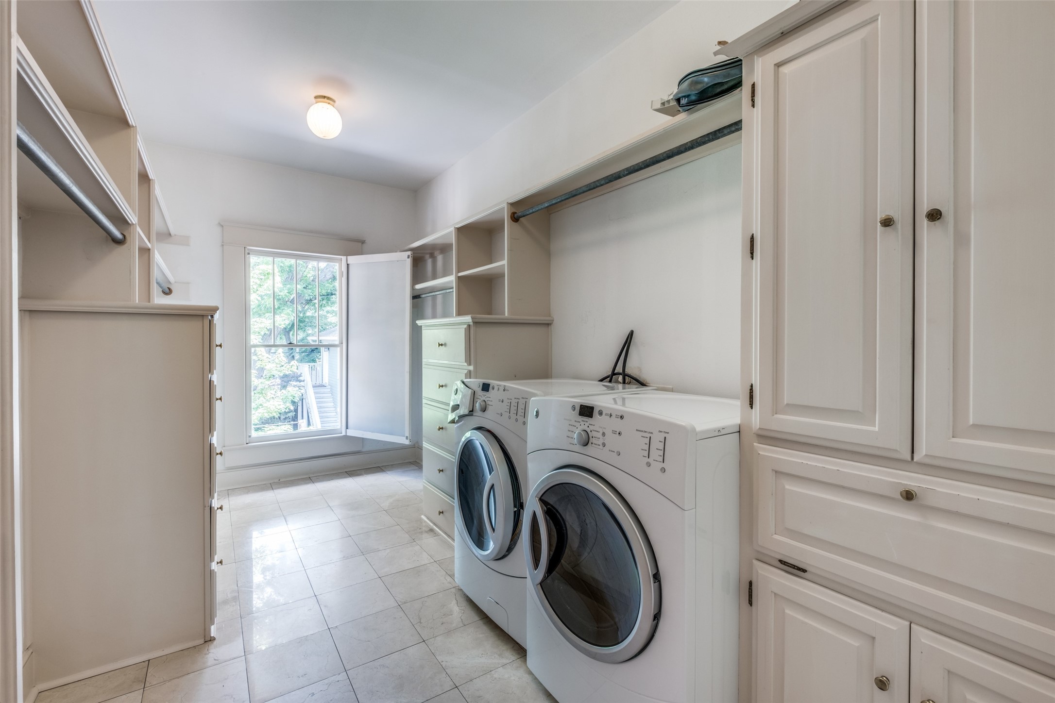 4818 Tremont Street Dallas TX 75246
