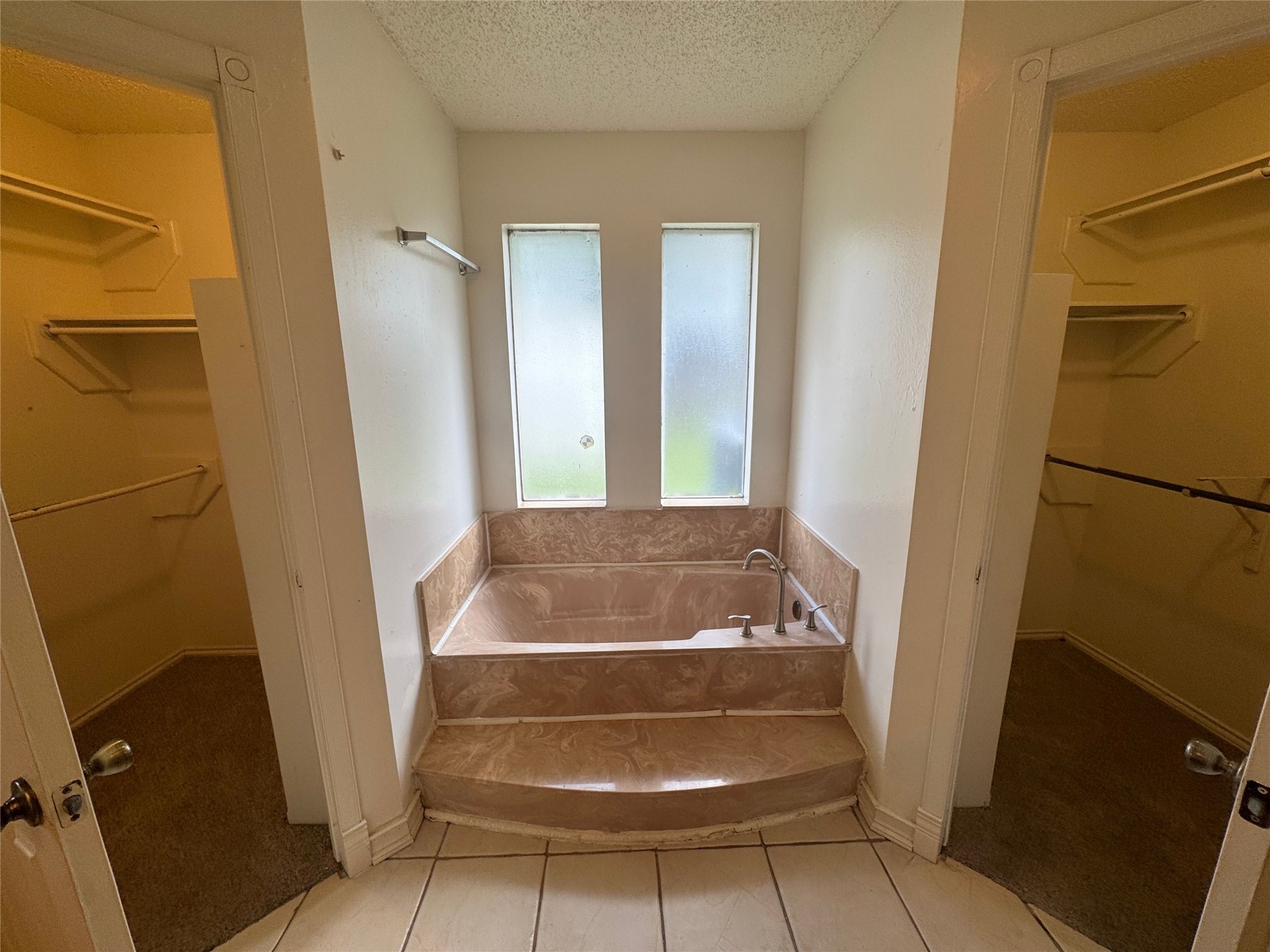 1940 Willow Vale Drive Fort Worth TX 76134