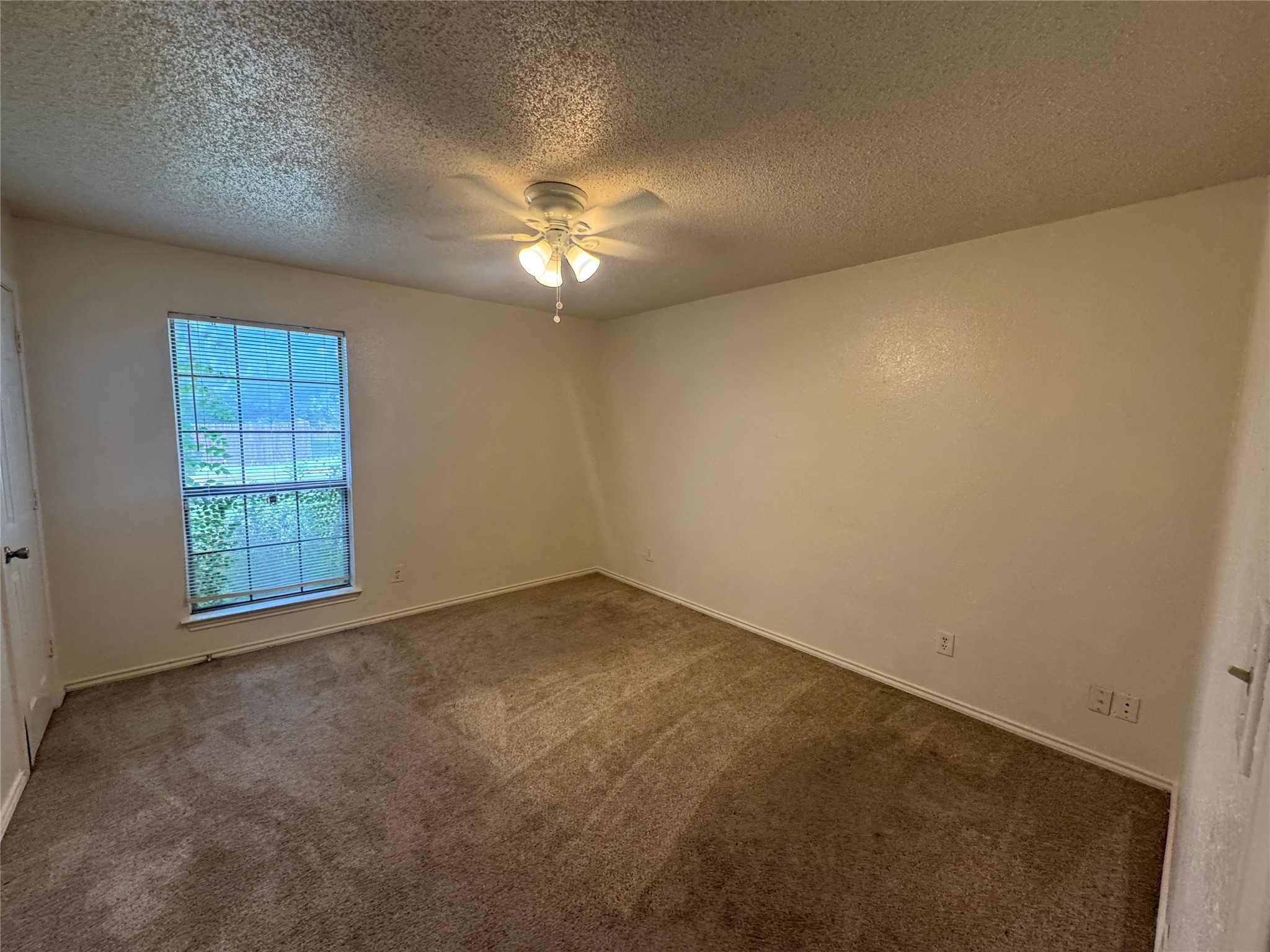 1940 Willow Vale Drive Fort Worth TX 76134