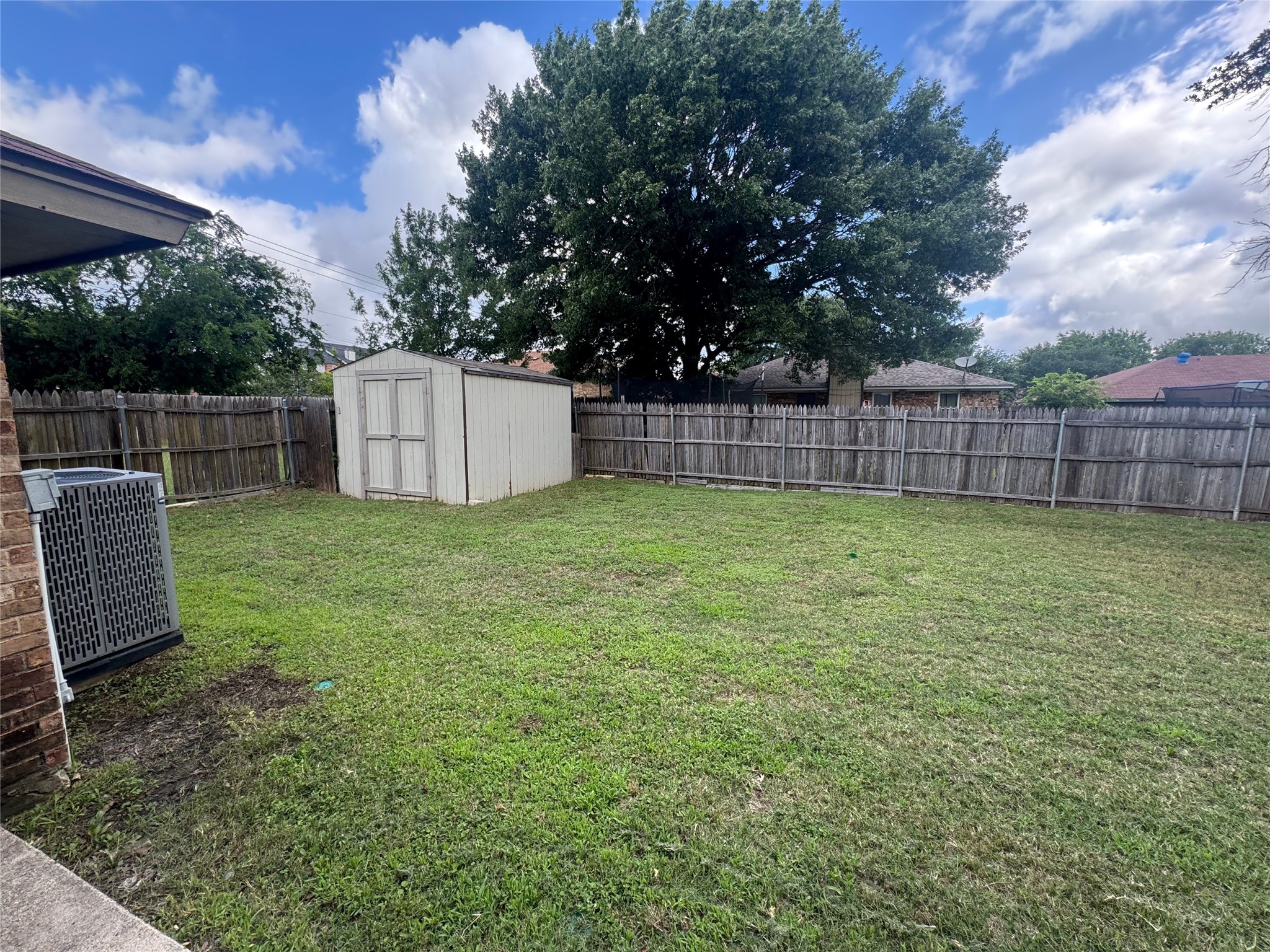 1940 Willow Vale Drive Fort Worth TX 76134