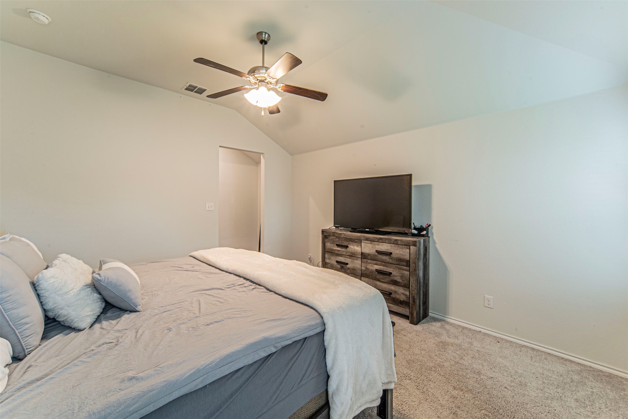 1338 Winding Hollow Drive Grand Prairie TX 75052
