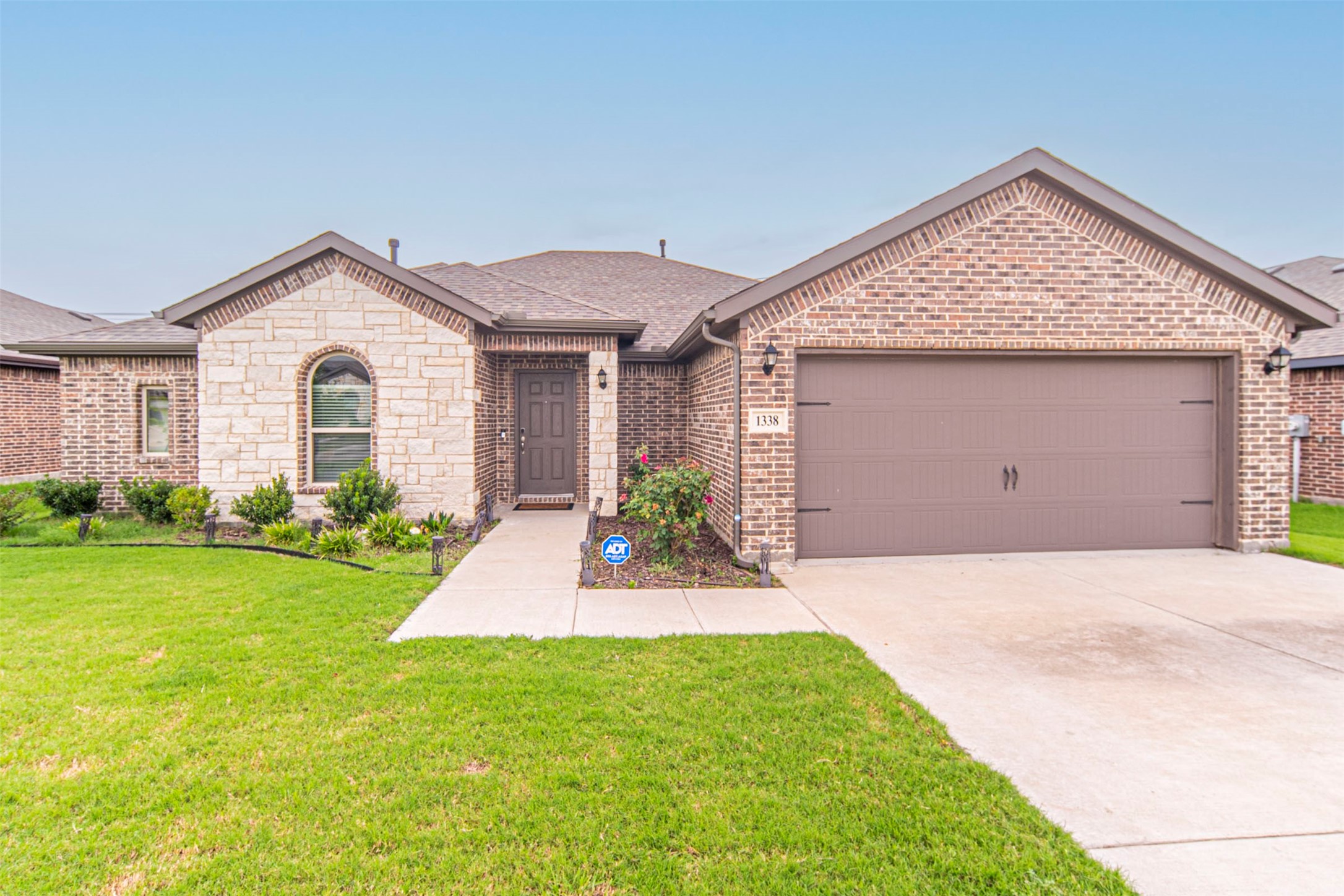 1338 Winding Hollow Drive Grand Prairie TX 75052