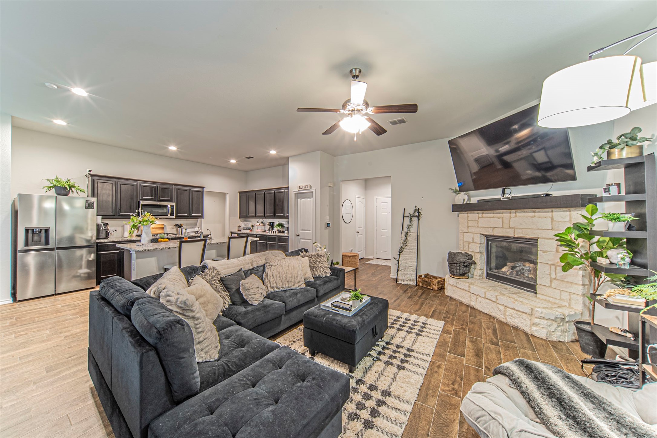 1338 Winding Hollow Drive Grand Prairie TX 75052