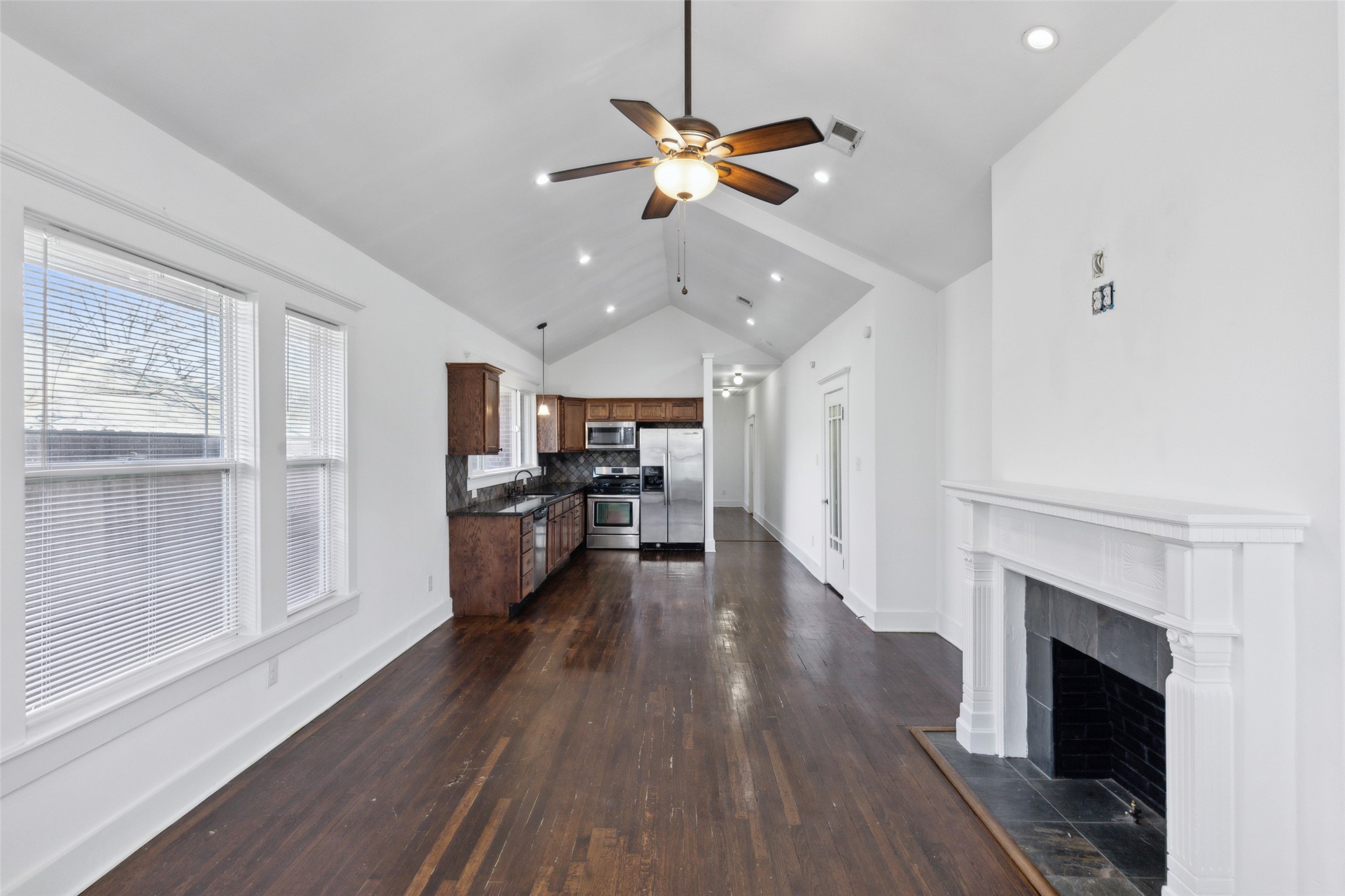 1008 Haines Avenue Dallas TX 75208