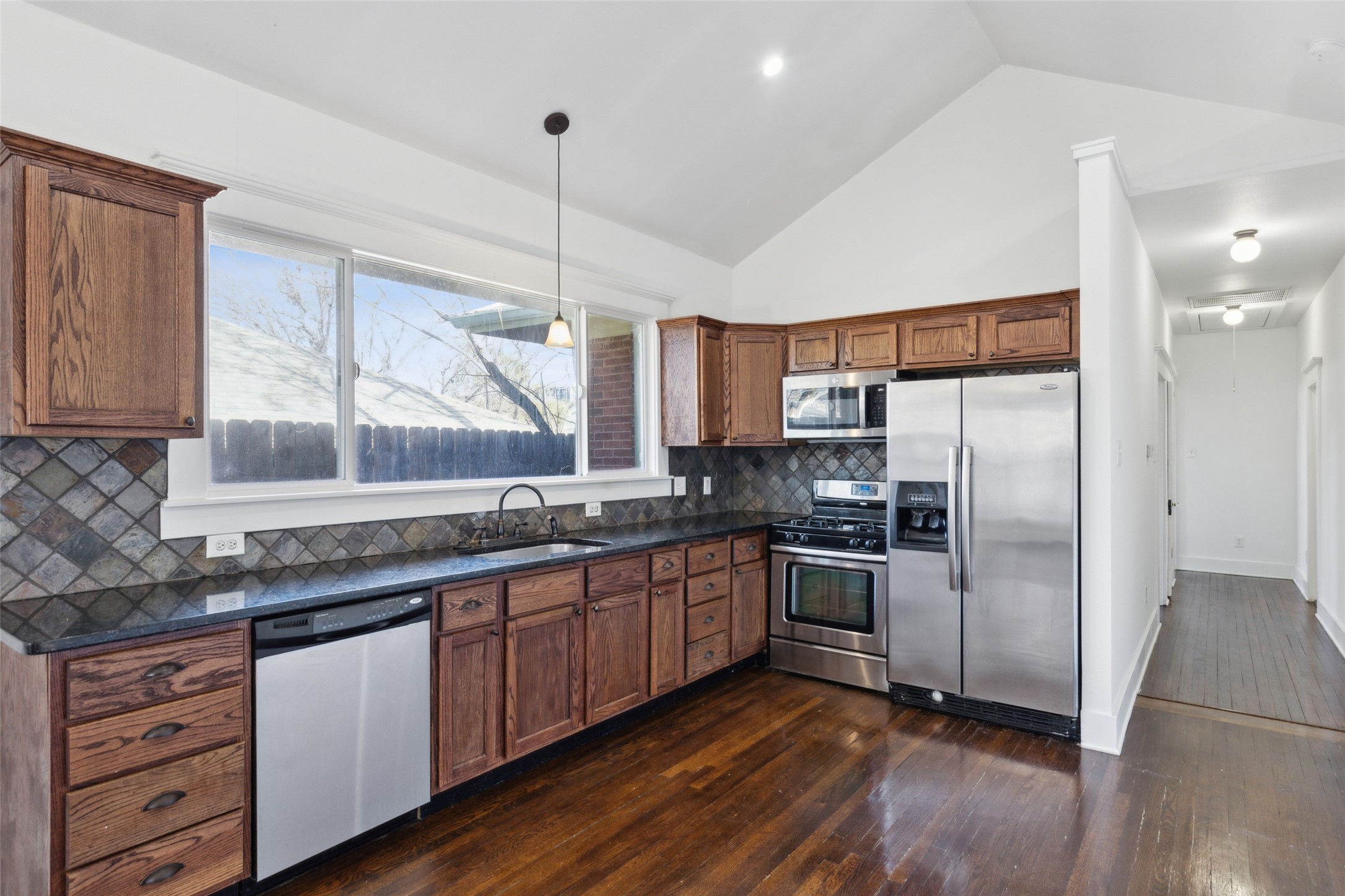 1008 Haines Avenue Dallas TX 75208