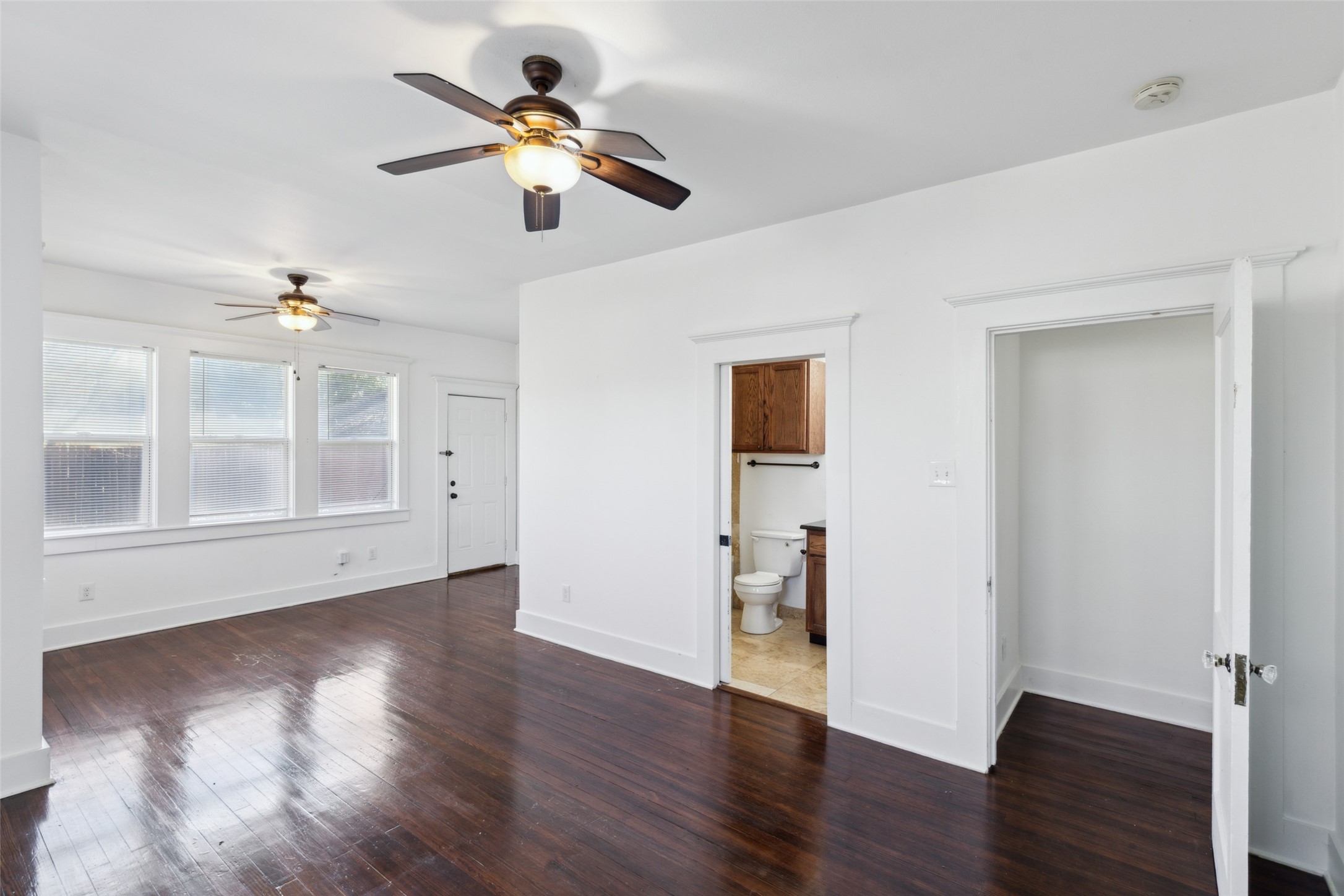 1008 Haines Avenue Dallas TX 75208