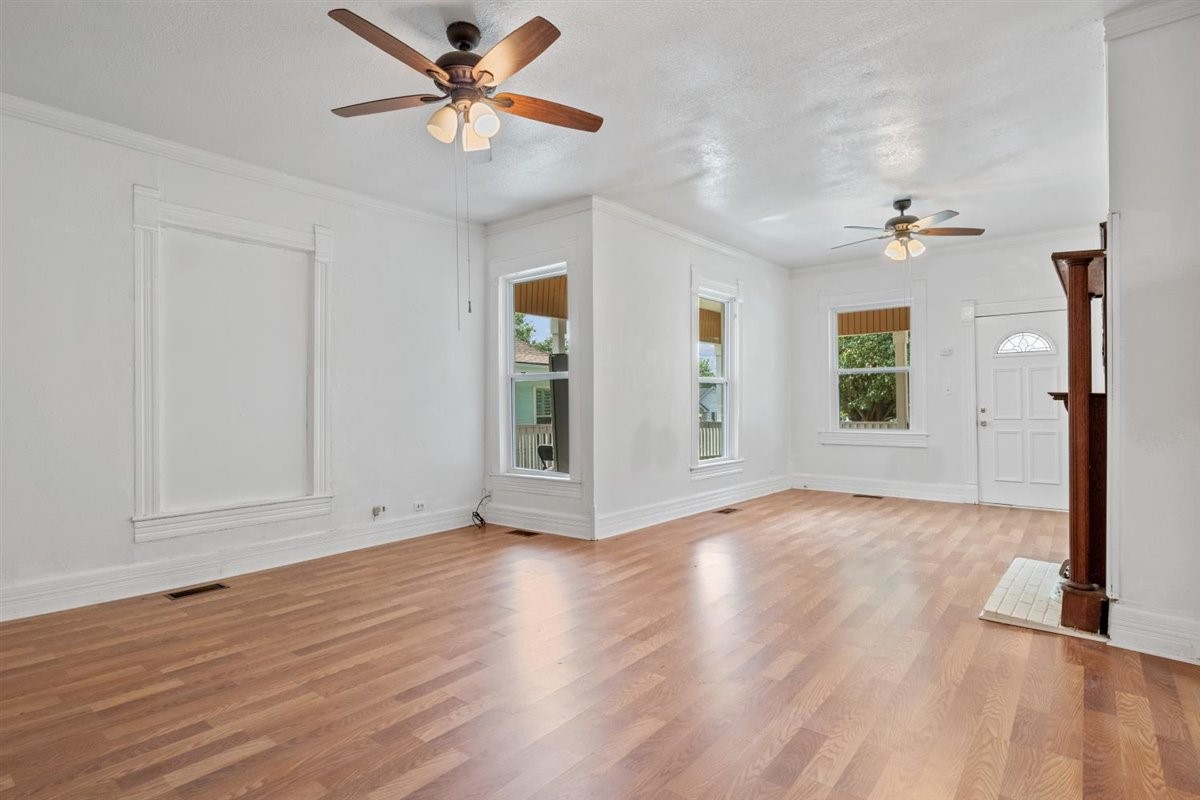 1123 W Gandy Street Denison TX 75020