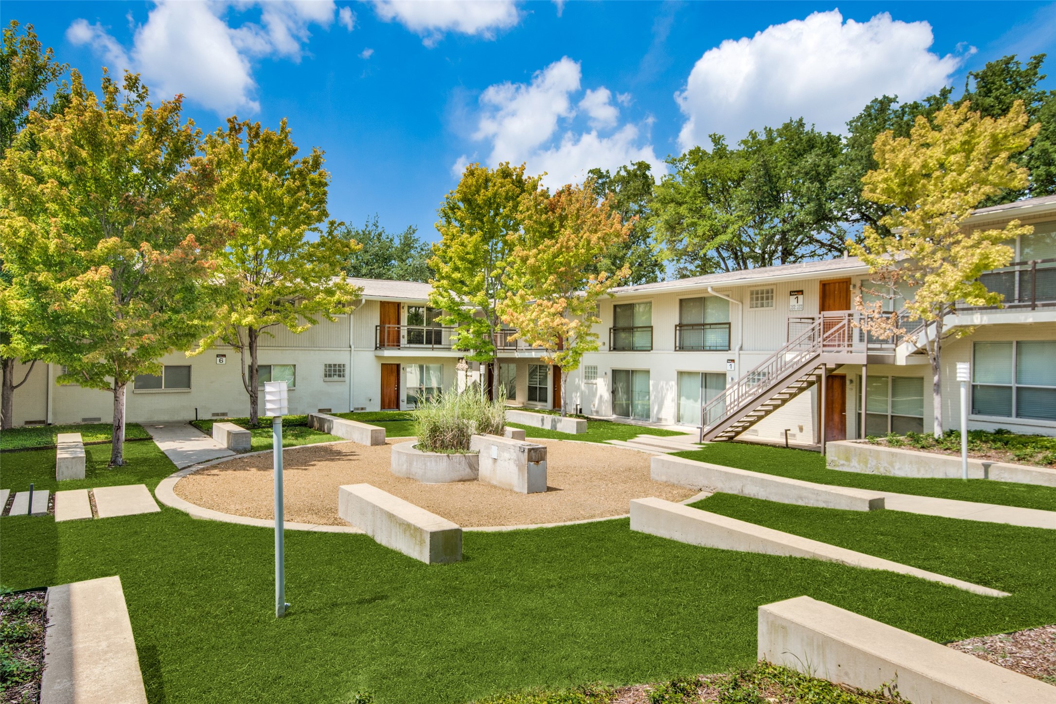 4616 W Lovers Lane Dallas TX 75209