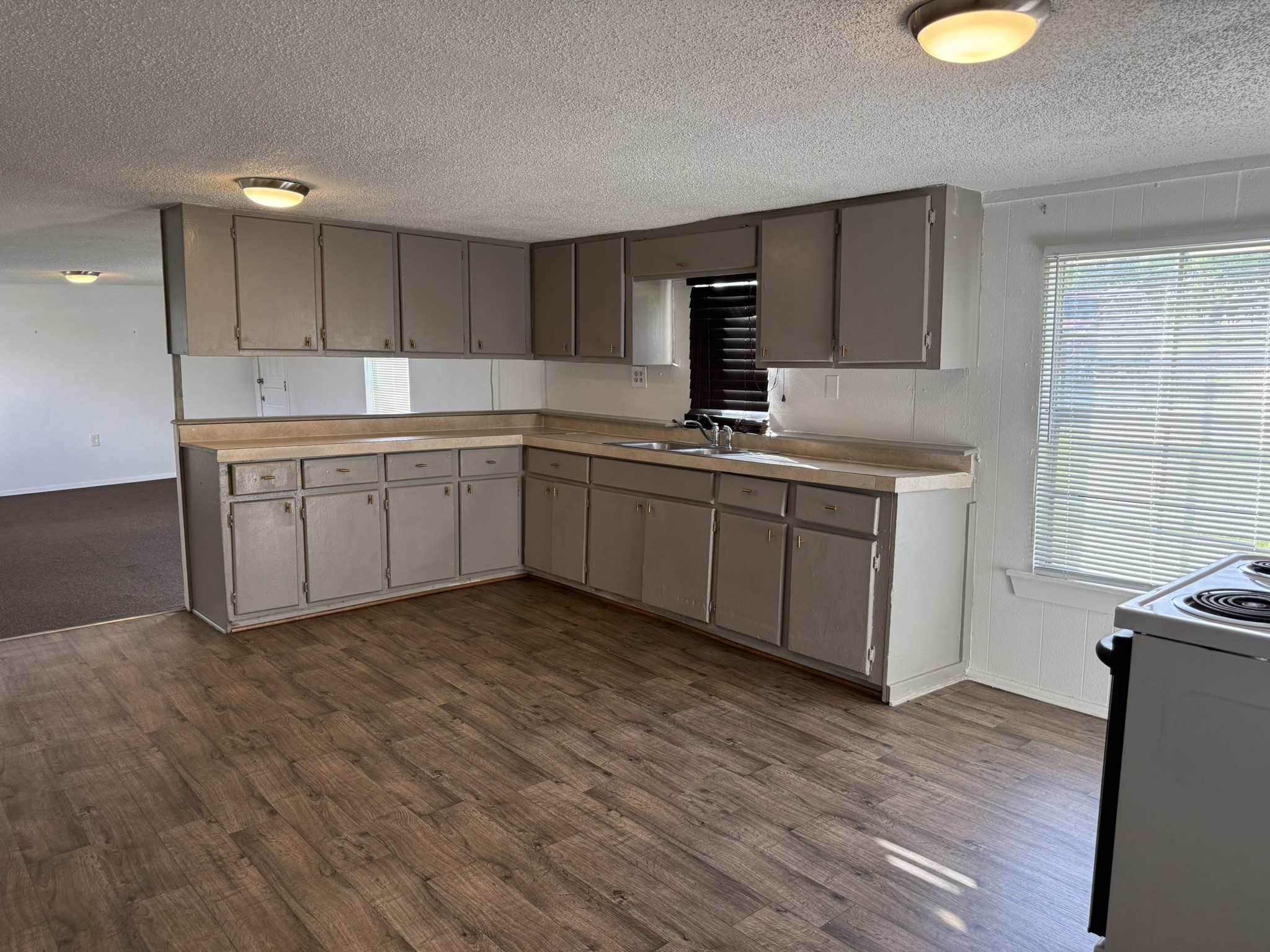 10604 County Road 1020 Burleson TX 76028