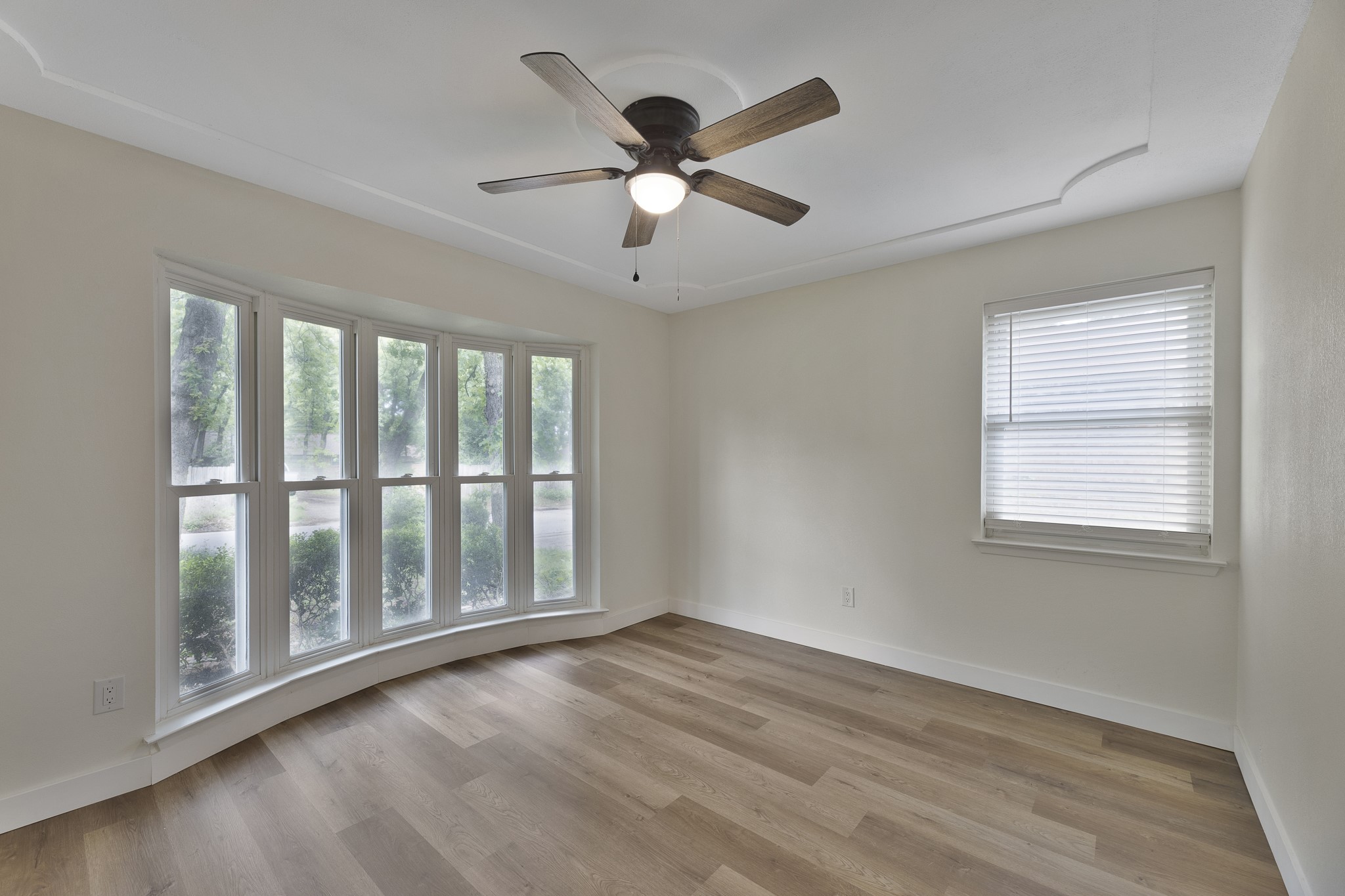 5622 Woodhollow Drive Arlington TX 76016