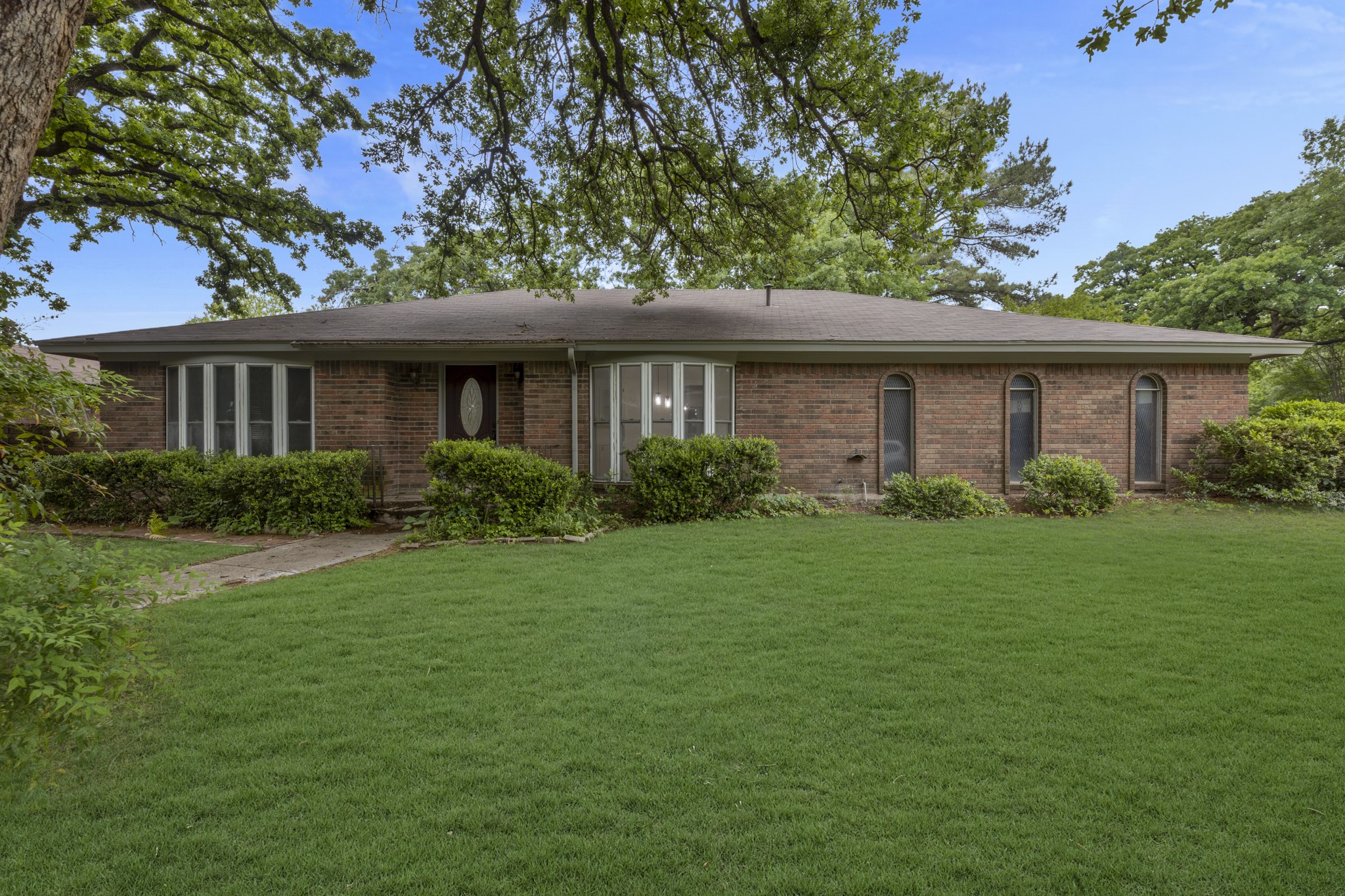 5622 Woodhollow Drive Arlington TX 76016