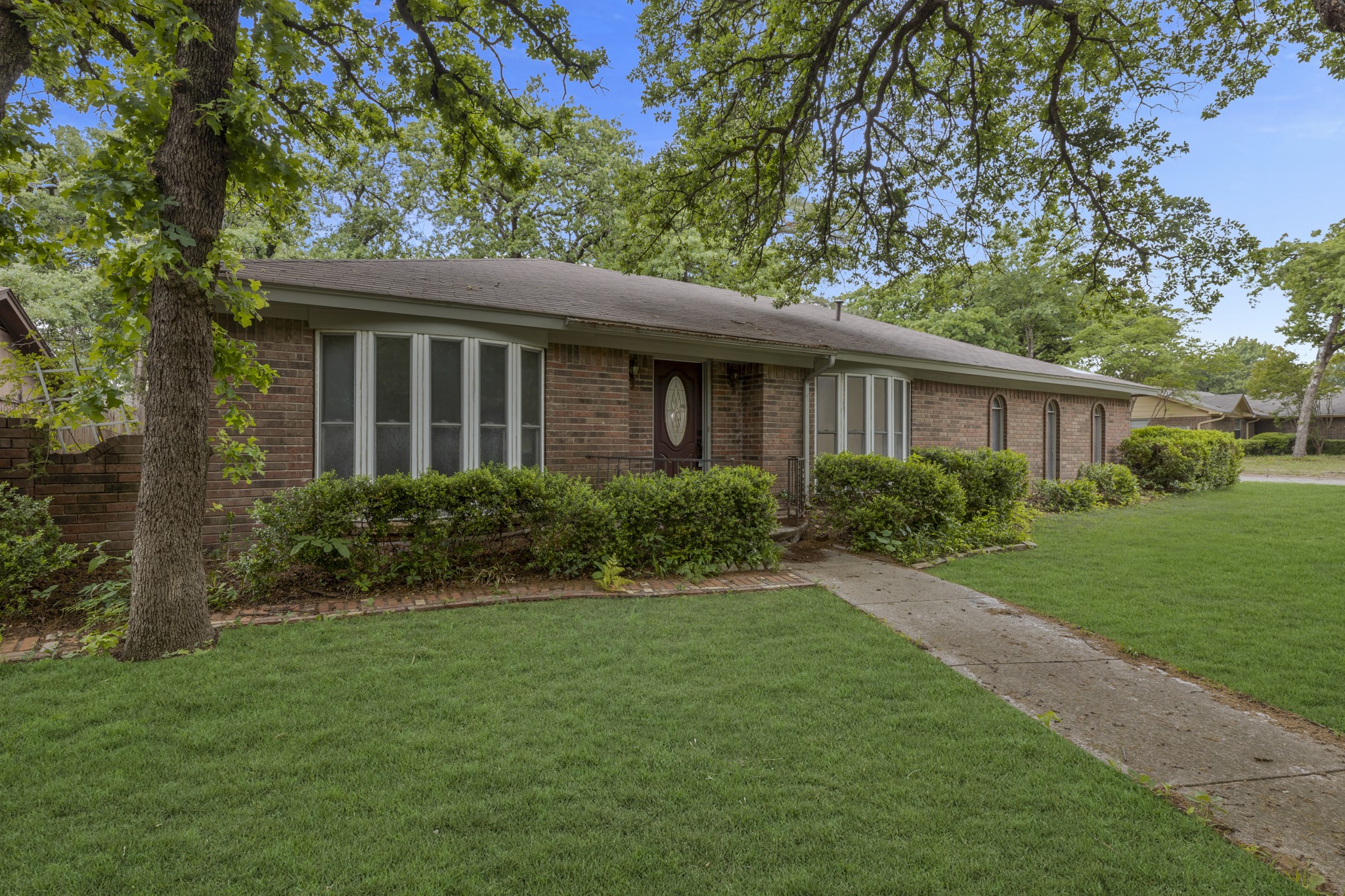 5622 Woodhollow Drive Arlington TX 76016