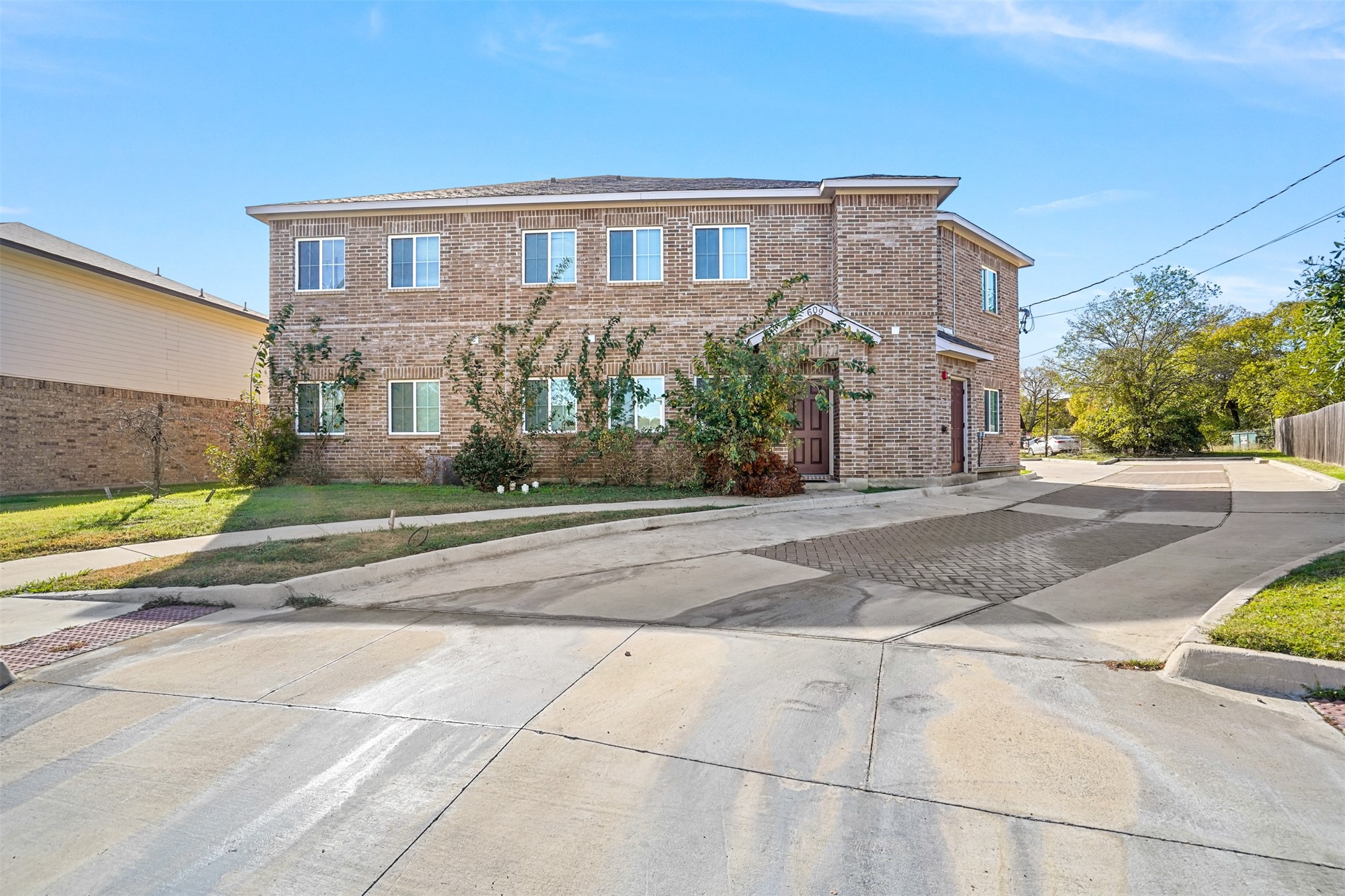 609 Meadow View Court Denton TX 76207