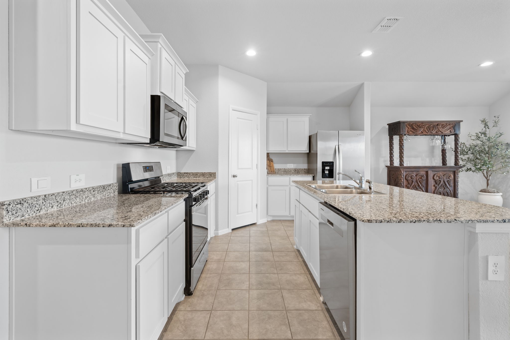 709 Mount Vista Lane Fort Worth TX 76131