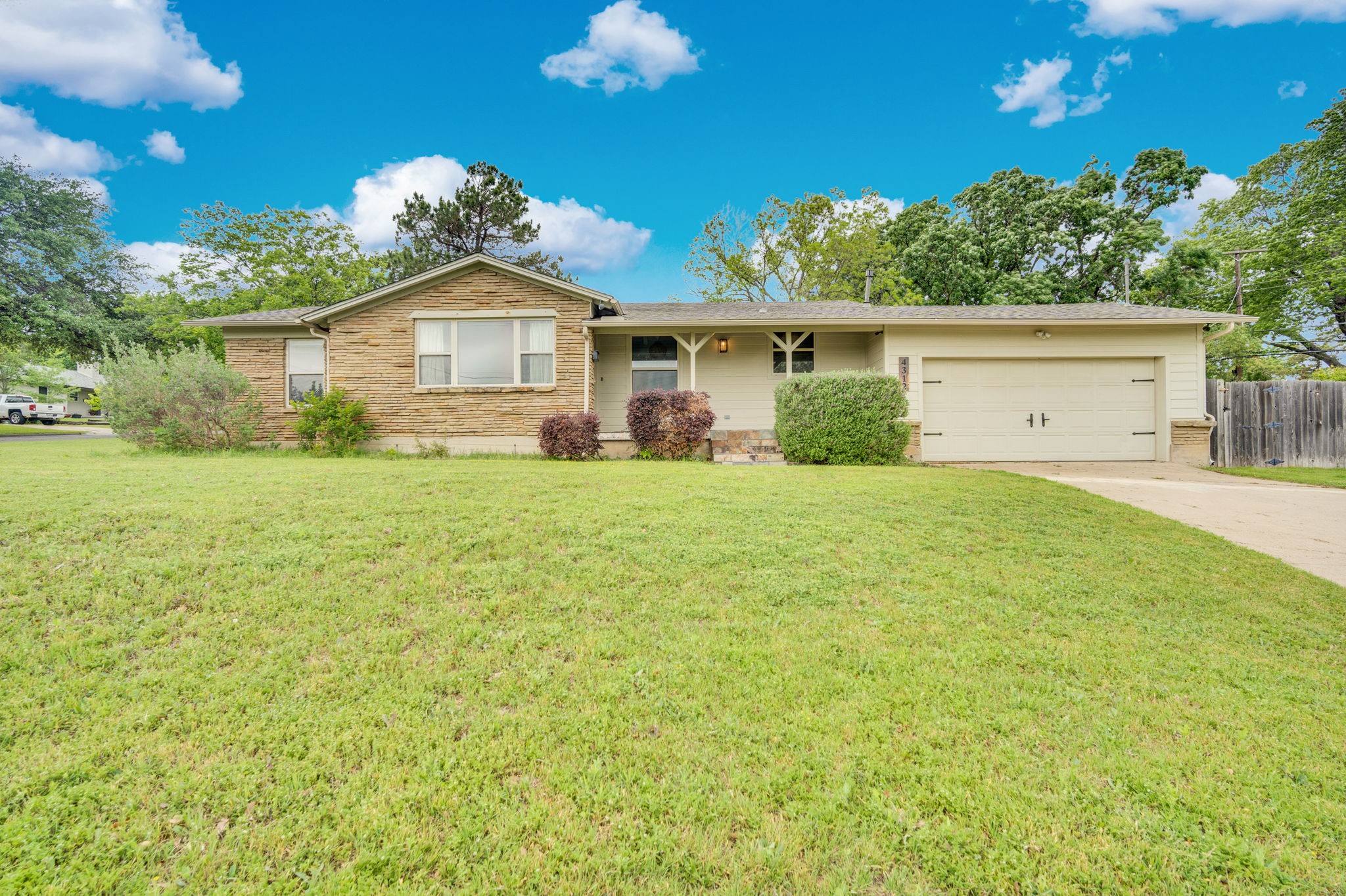 4312 Selkirk Drive Fort Worth TX 76109