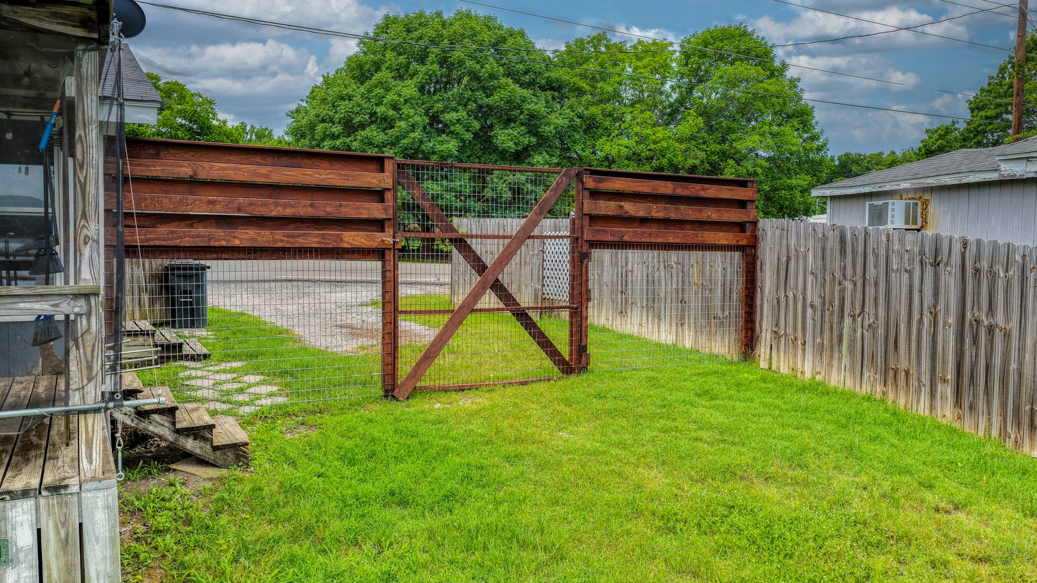 1028 W Lake Drive Weatherford TX 76087
