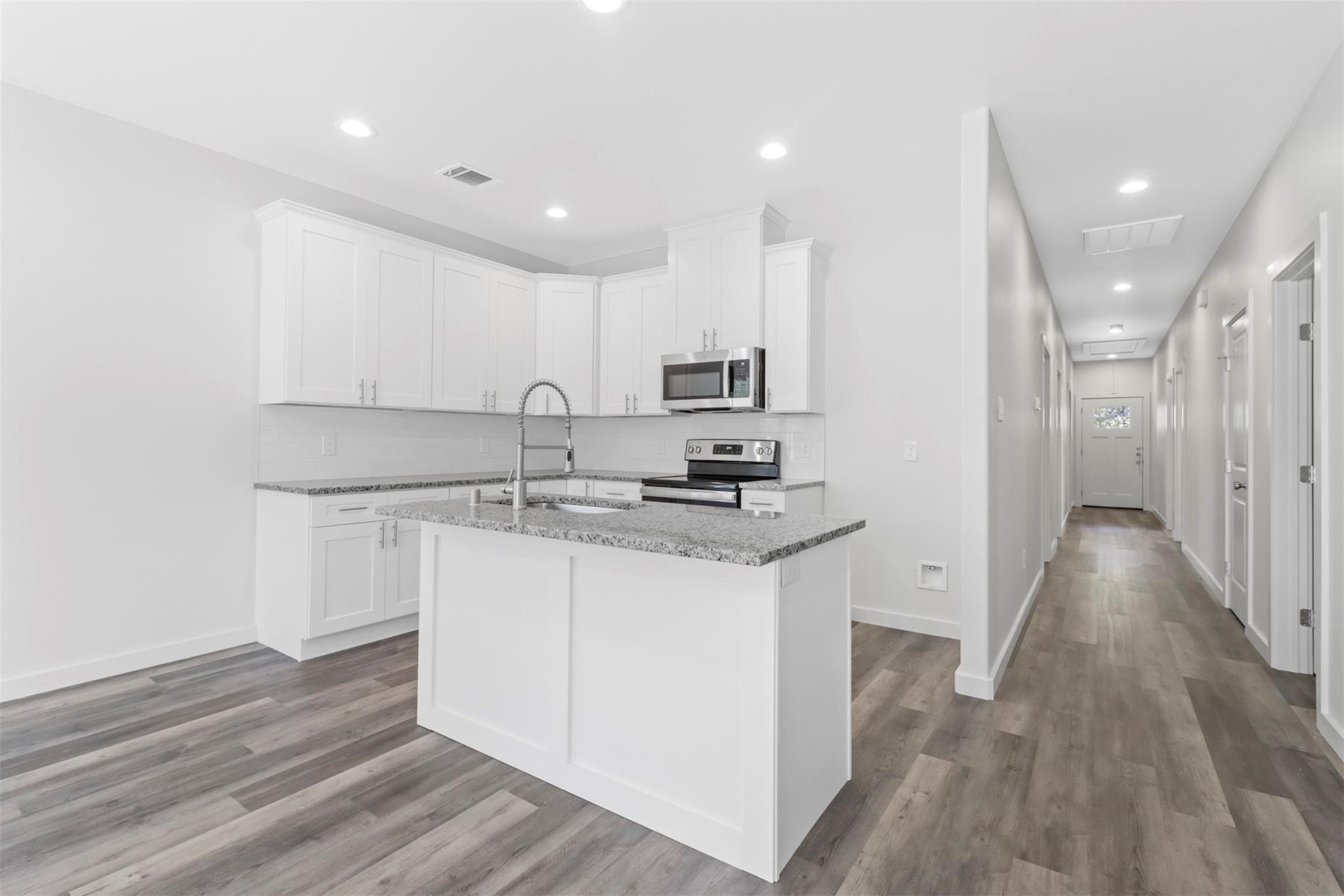 223 W Walker Street Denison TX 75020