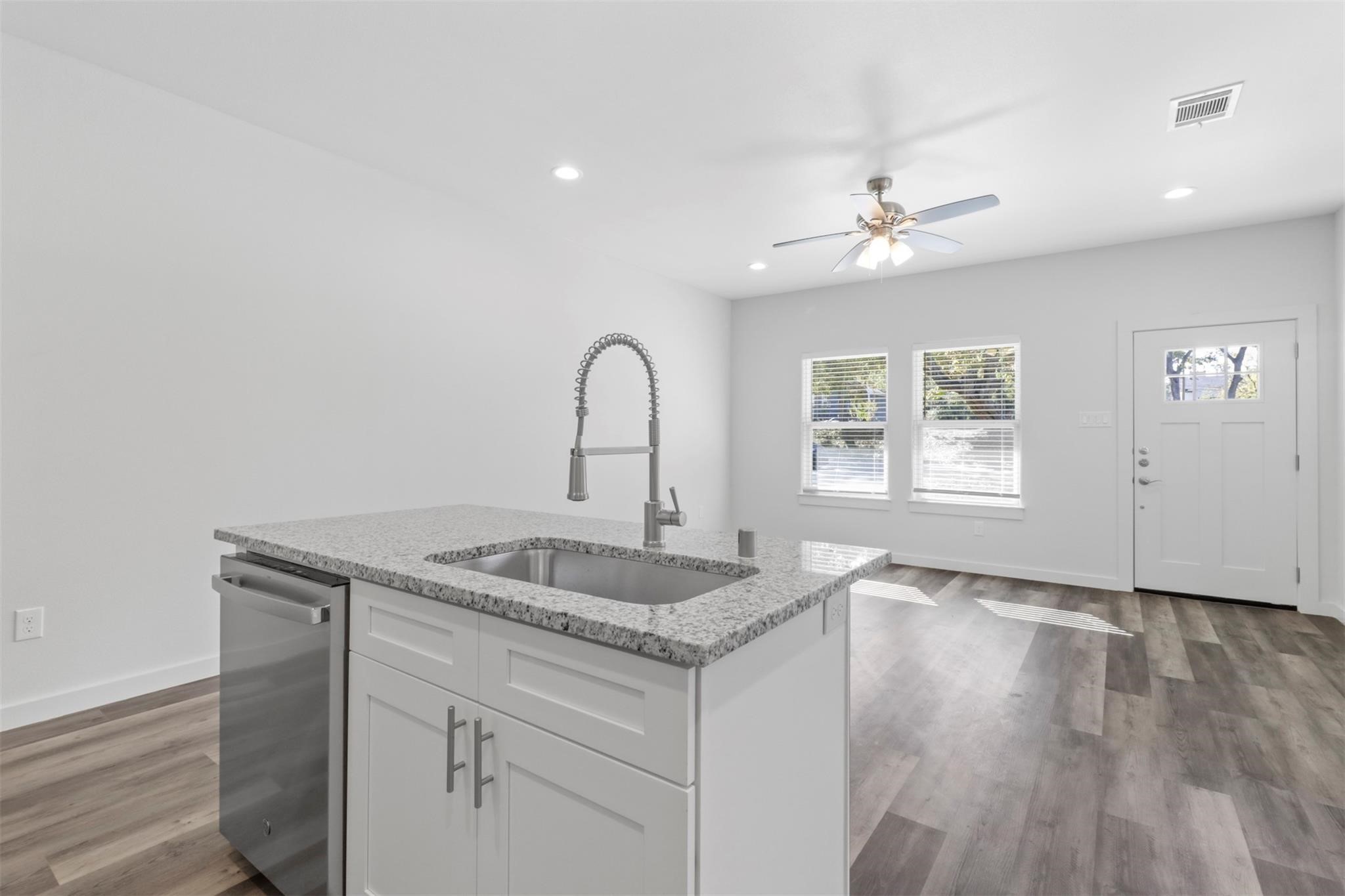 223 W Walker Street Denison TX 75020