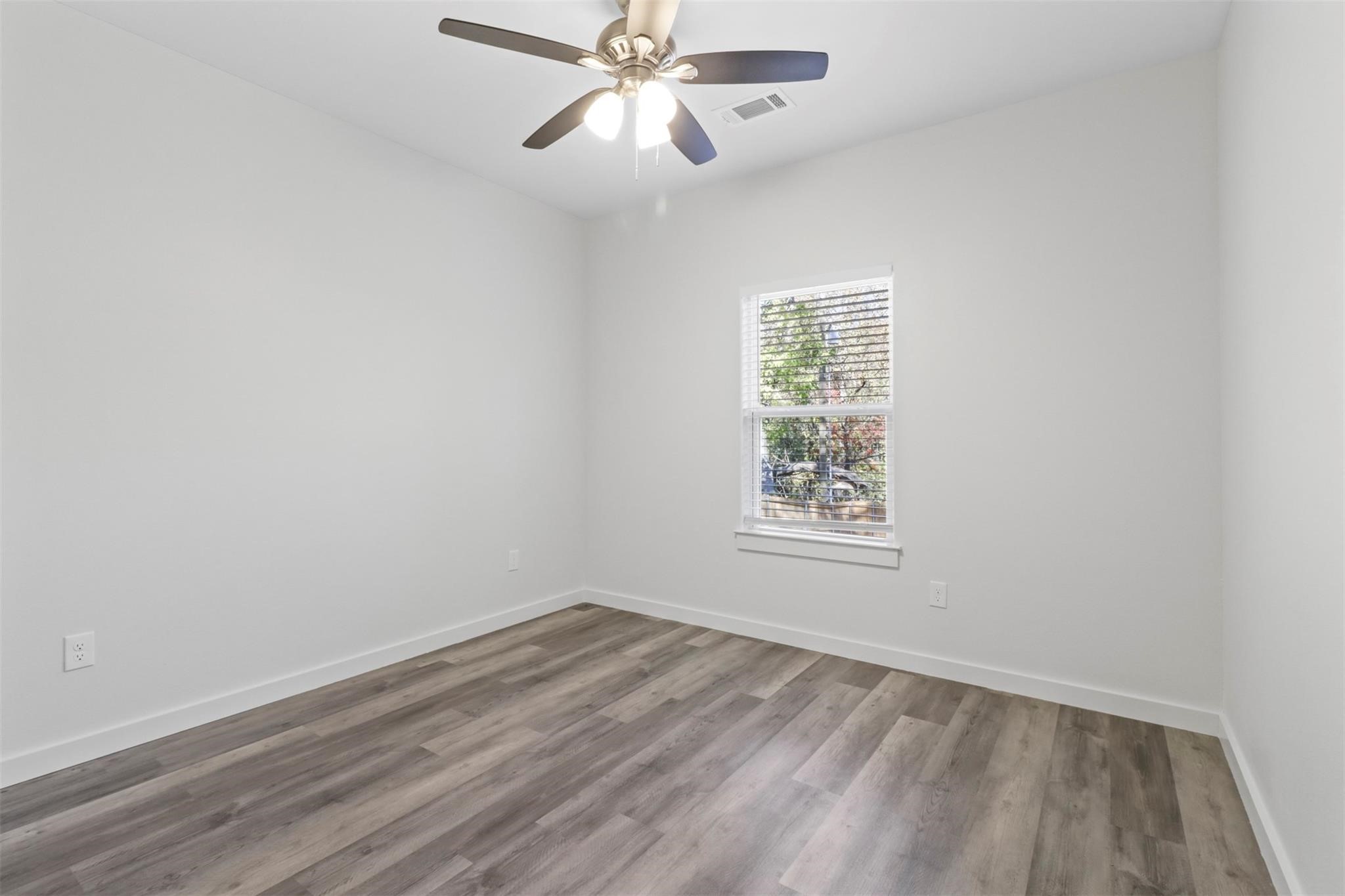 223 W Walker Street Denison TX 75020