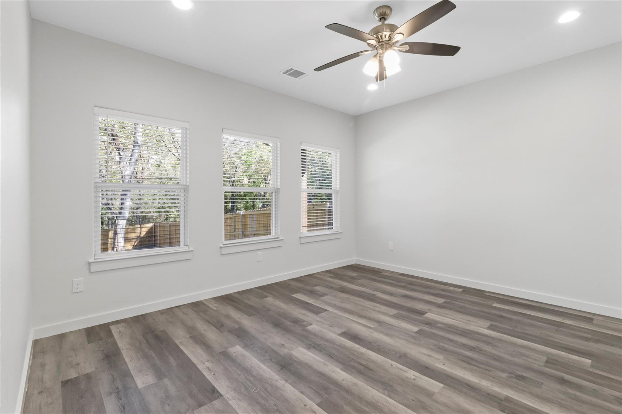 223 W Walker Street Denison TX 75020