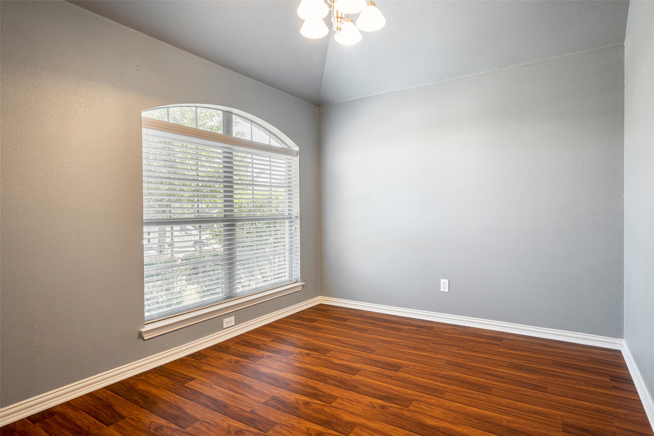 436 Northbrook Avenue Oak Point TX 75068