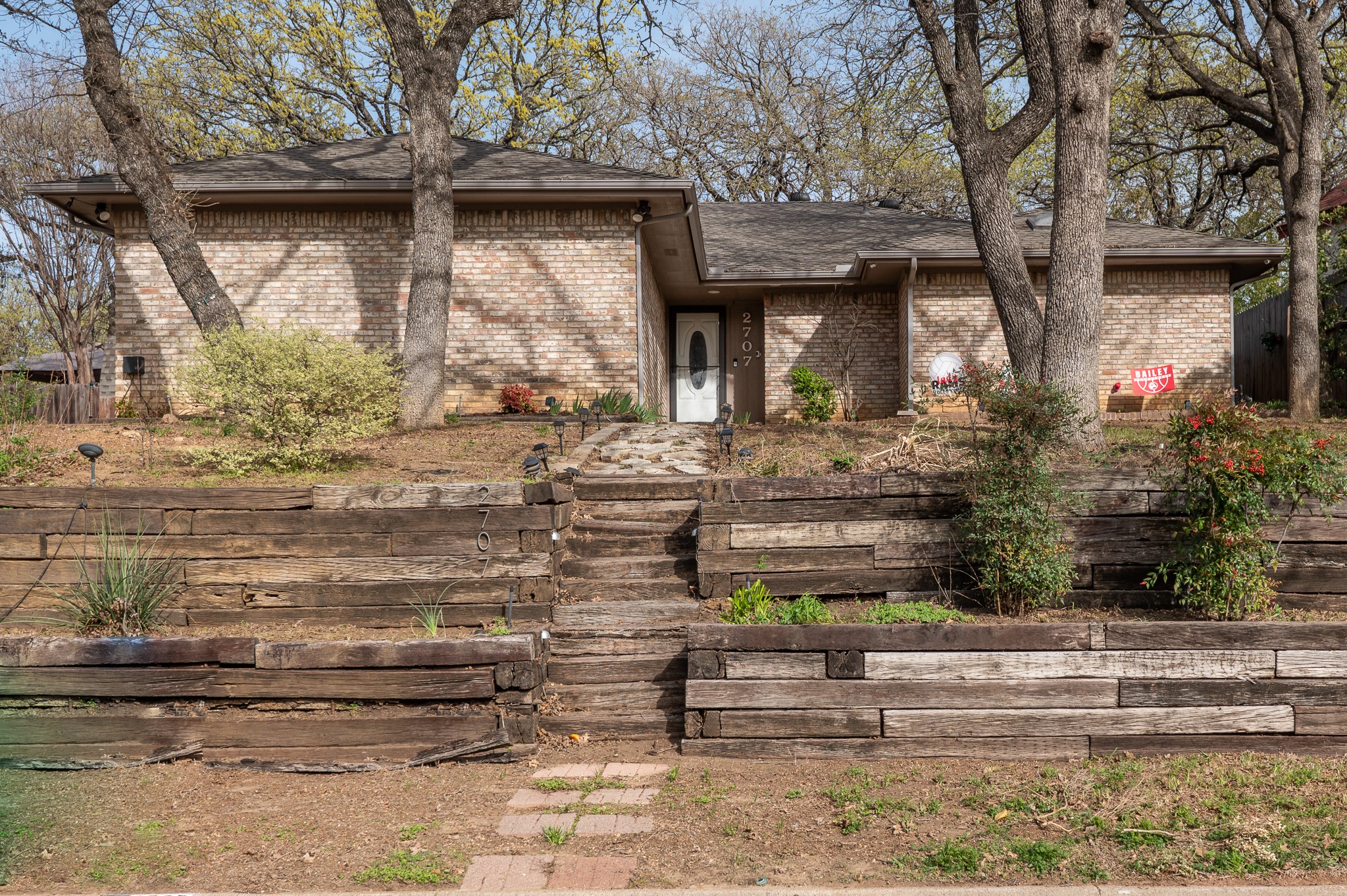 2707 Woodshire Drive Arlington TX 76016