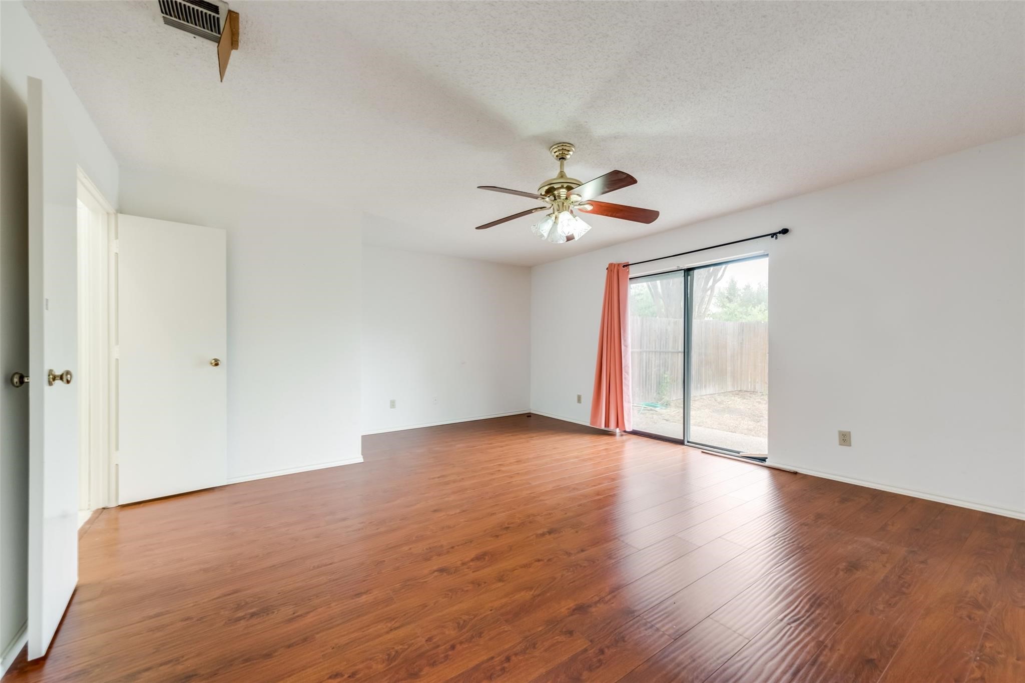 2929 Big Oaks Drive Garland TX 75044