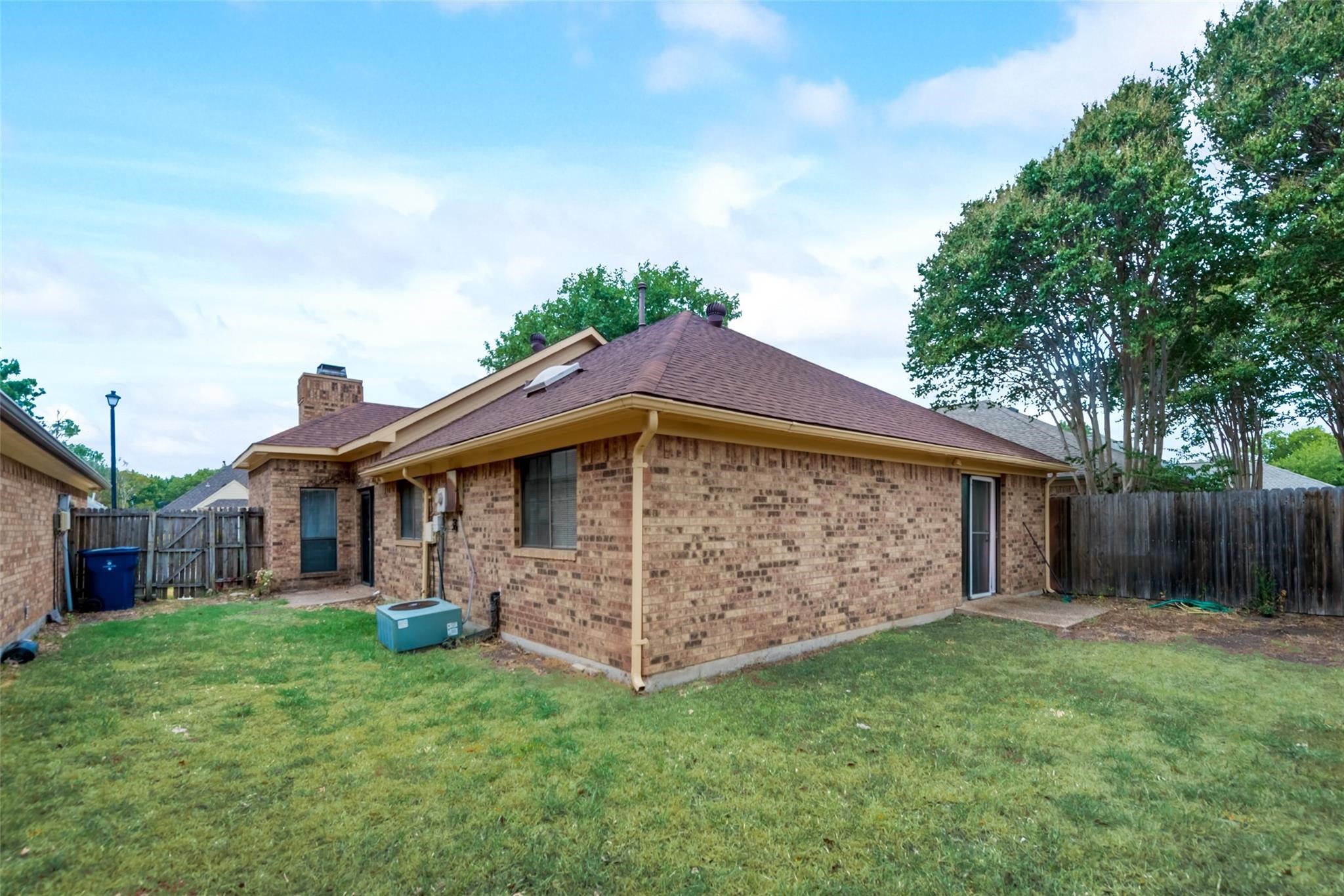 2929 Big Oaks Drive Garland TX 75044