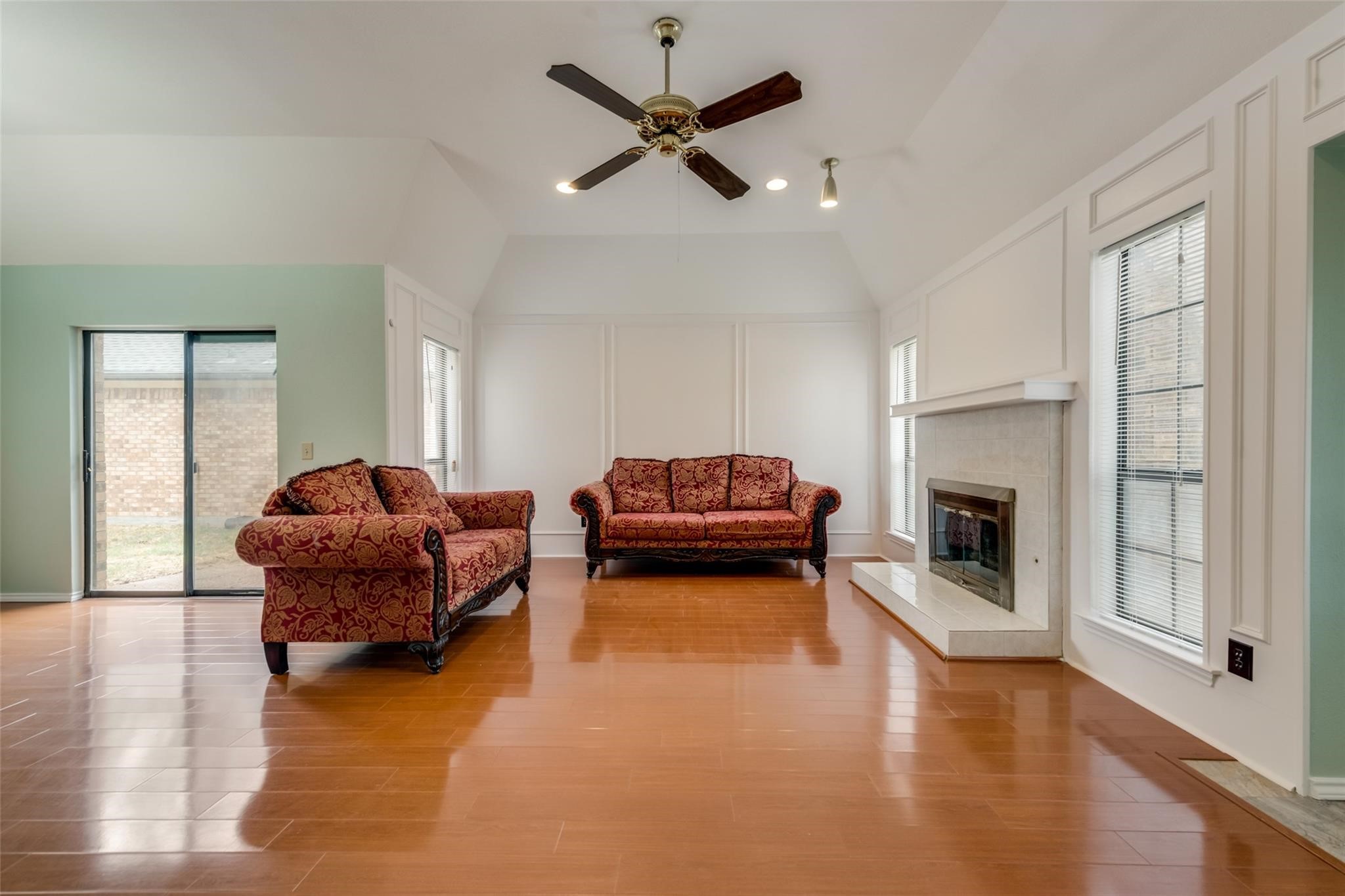 2929 Big Oaks Drive Garland TX 75044