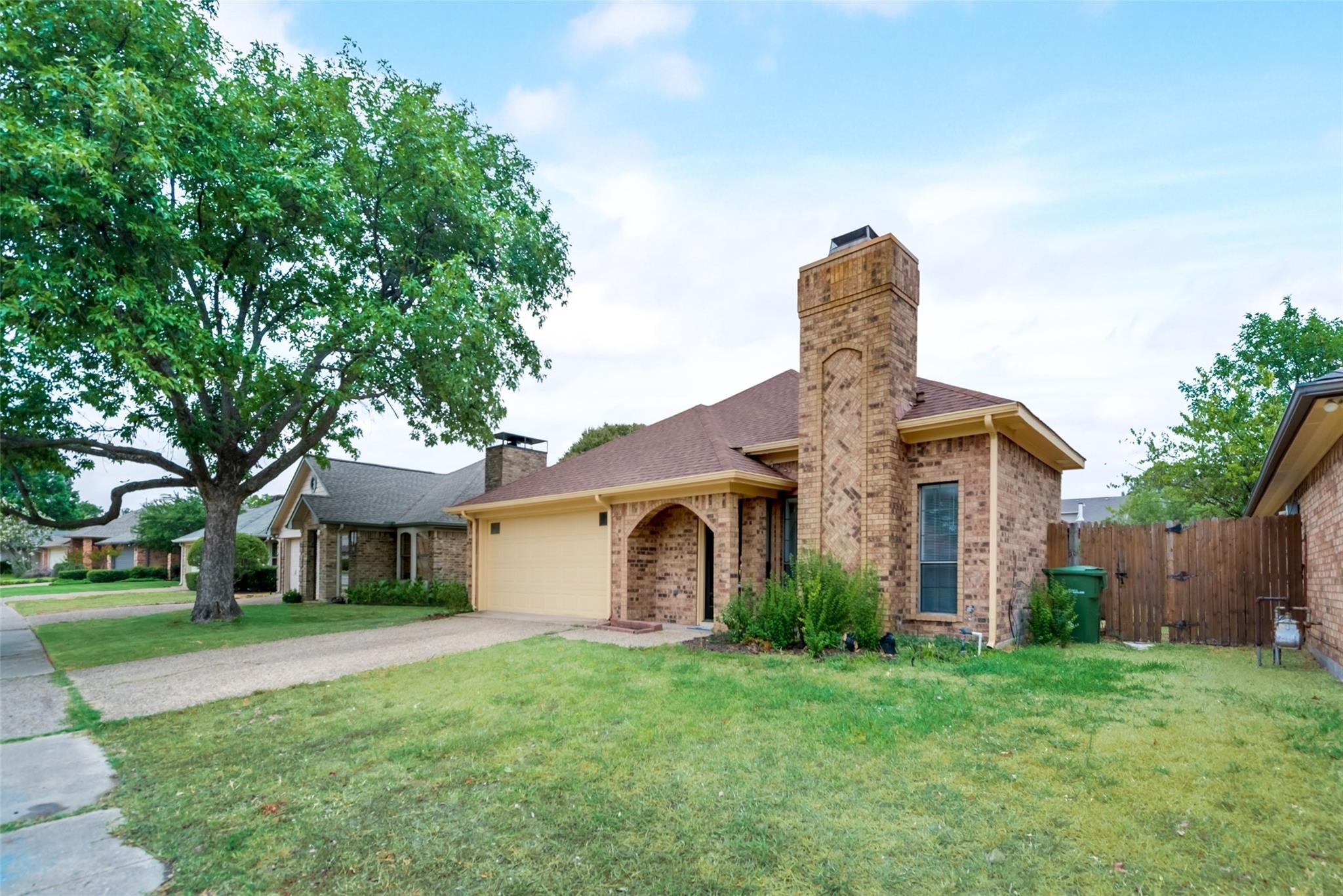 2929 Big Oaks Drive Garland TX 75044