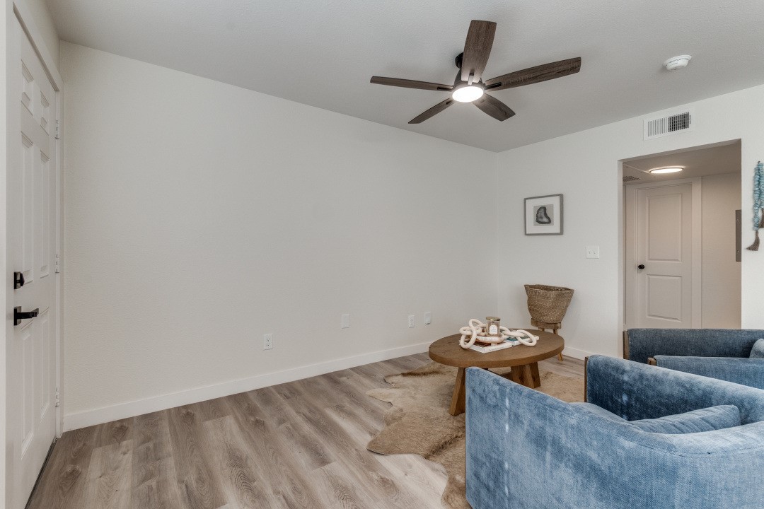 5917 Gaston Avenue Dallas TX 75214