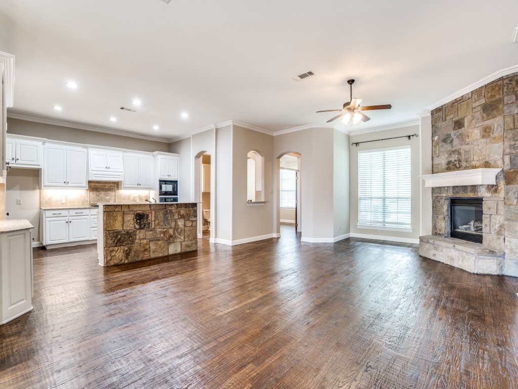 1402 Hampton Road Grapevine TX 76051