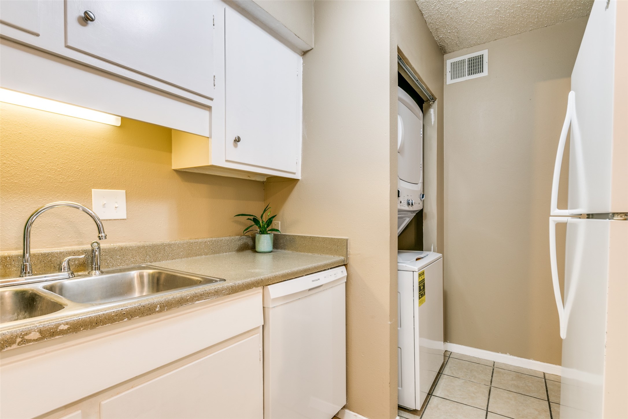 5322 Fleetwood Oaks Avenue Dallas TX 75235