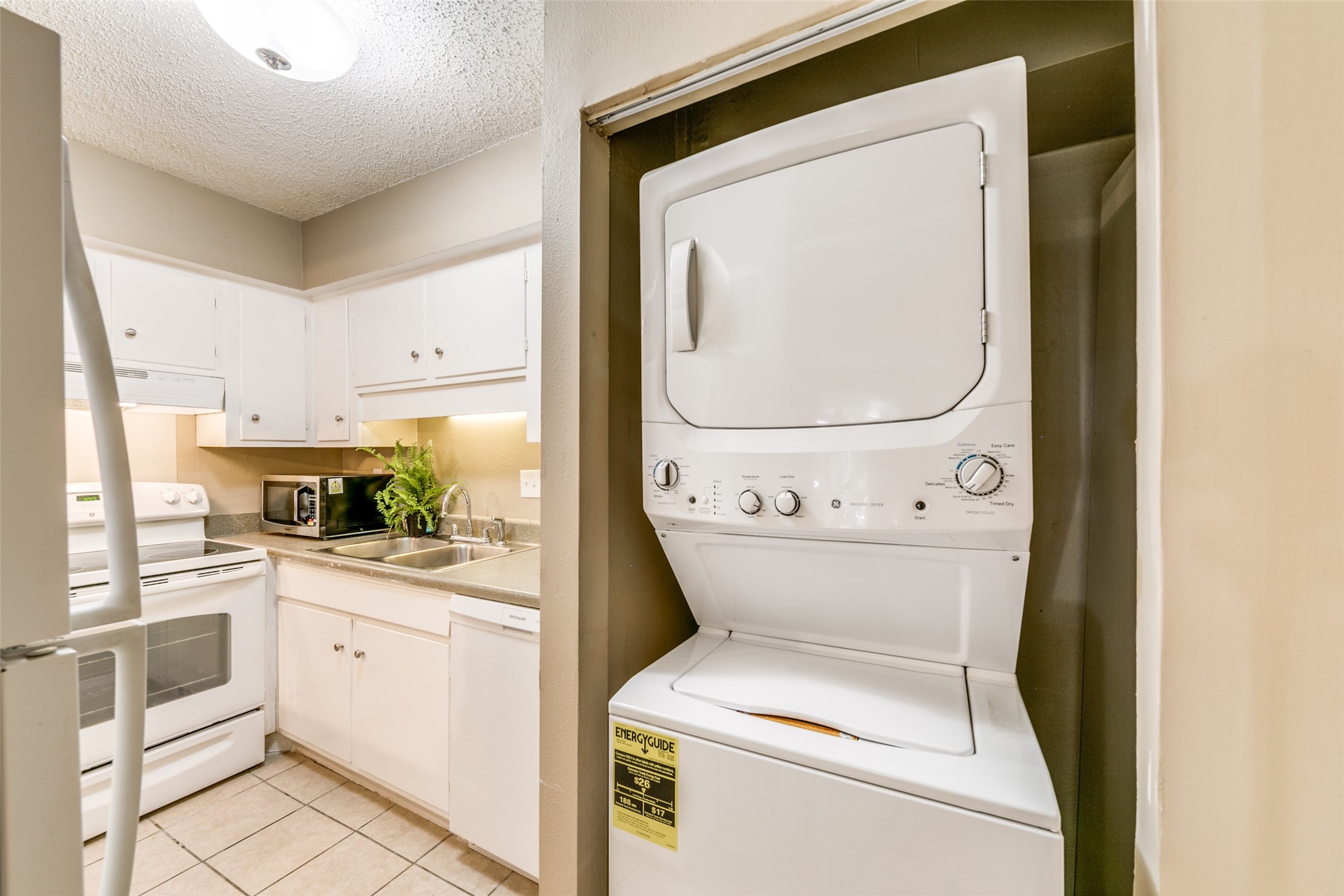 5322 Fleetwood Oaks Avenue Dallas TX 75235
