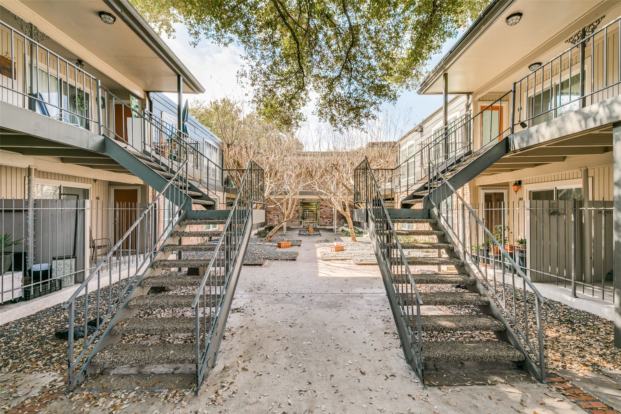 5322 Fleetwood Oaks Avenue Dallas TX 75235