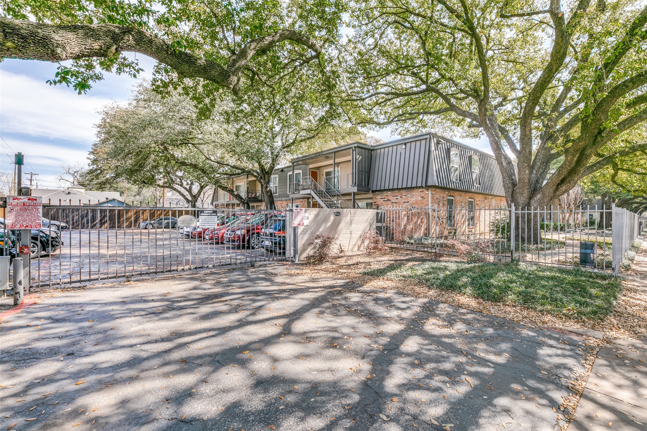 5322 Fleetwood Oaks Avenue Dallas TX 75235