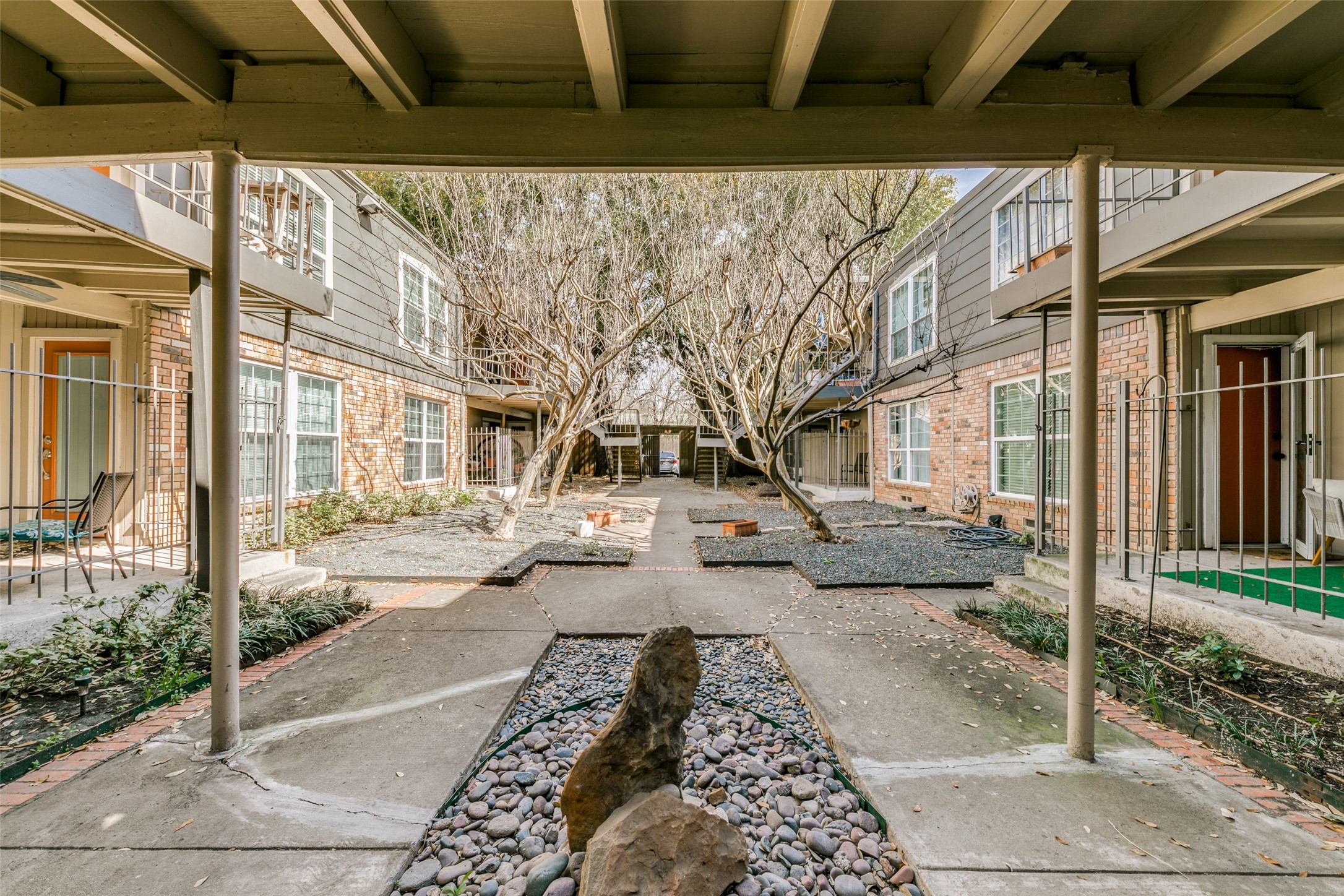 5322 Fleetwood Oaks Avenue Dallas TX 75235