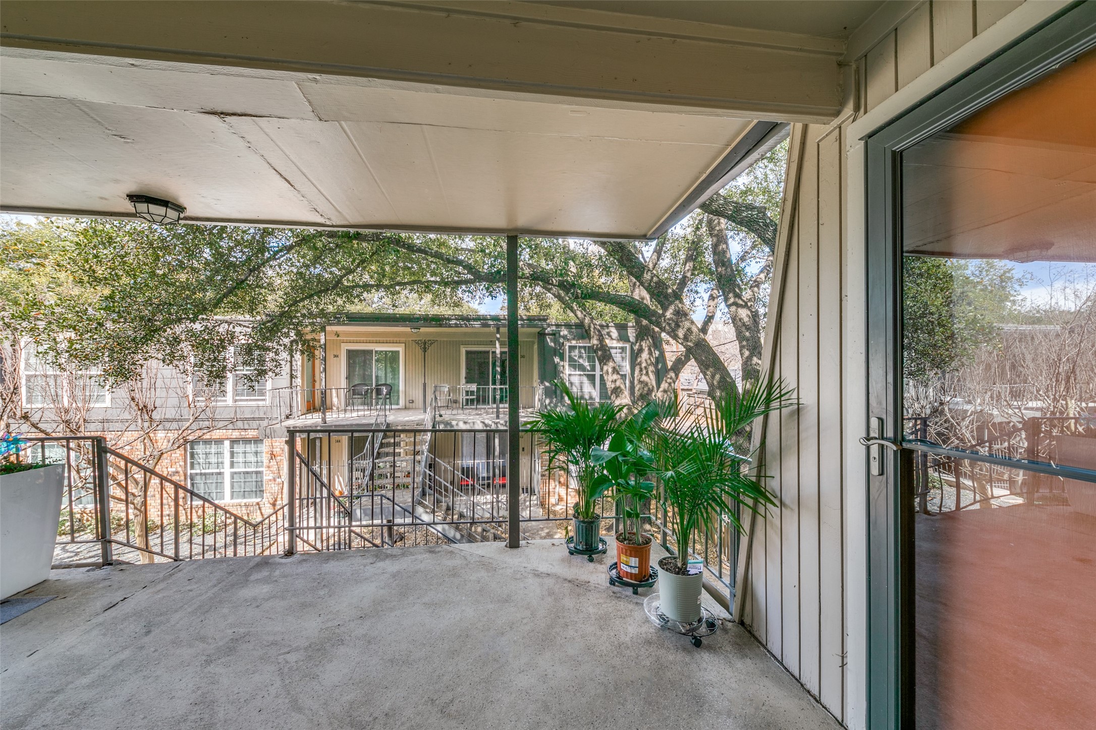 5322 Fleetwood Oaks Avenue Dallas TX 75235