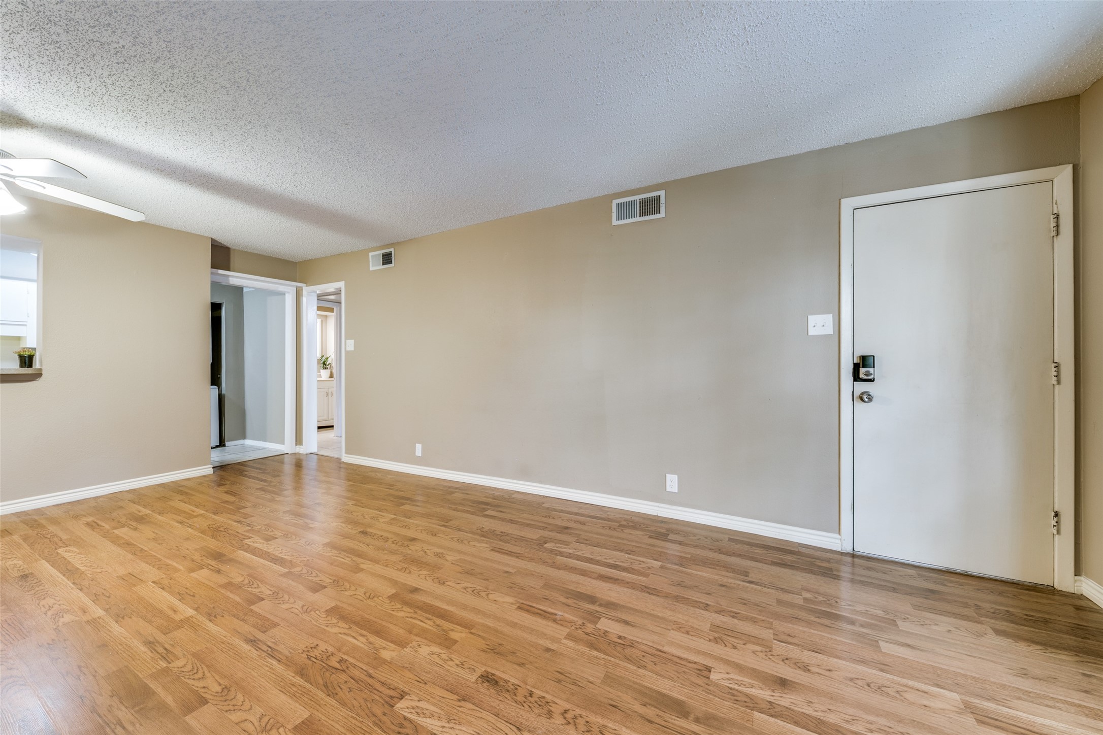 5322 Fleetwood Oaks Avenue Dallas TX 75235