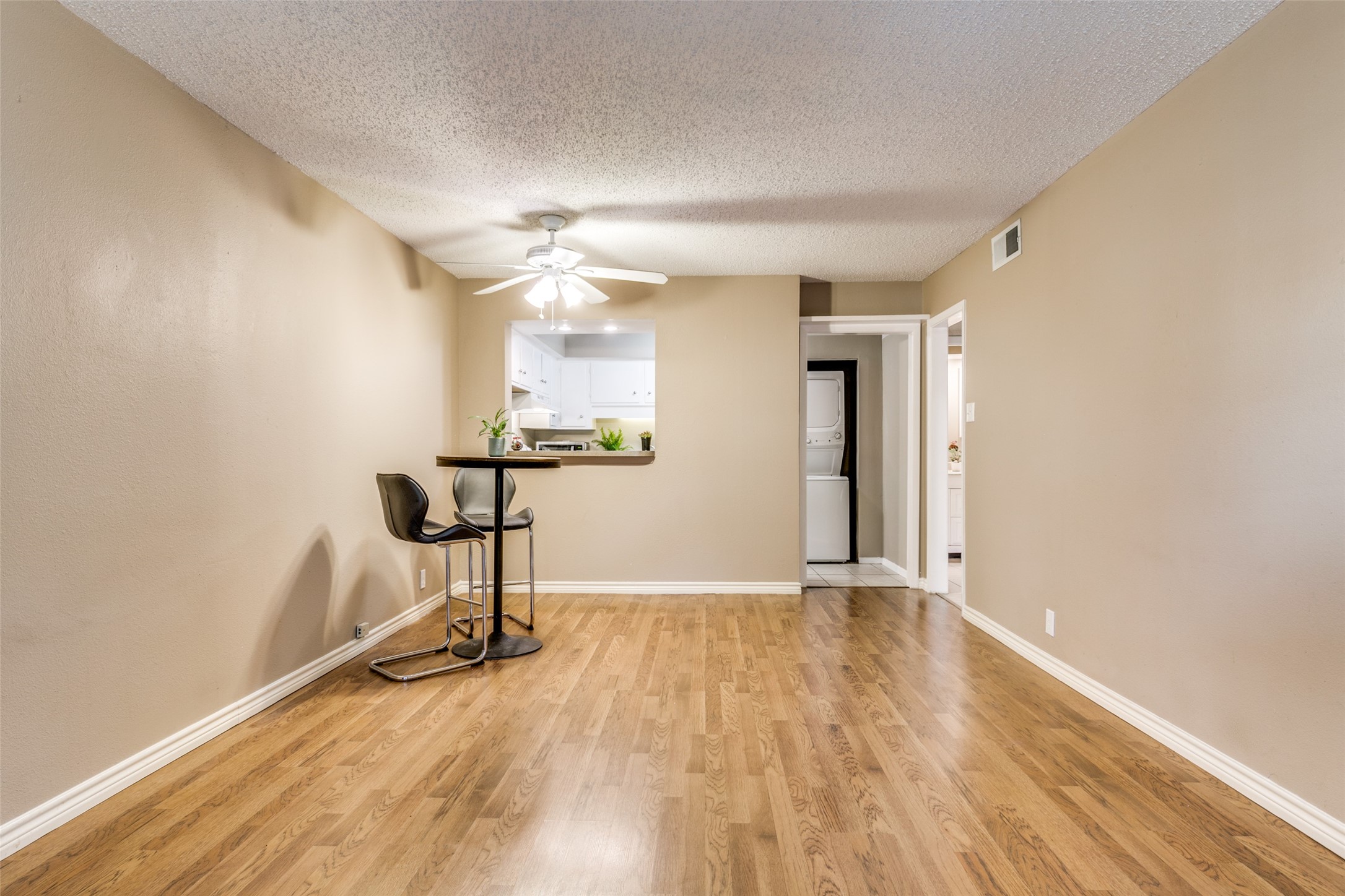5322 Fleetwood Oaks Avenue Dallas TX 75235