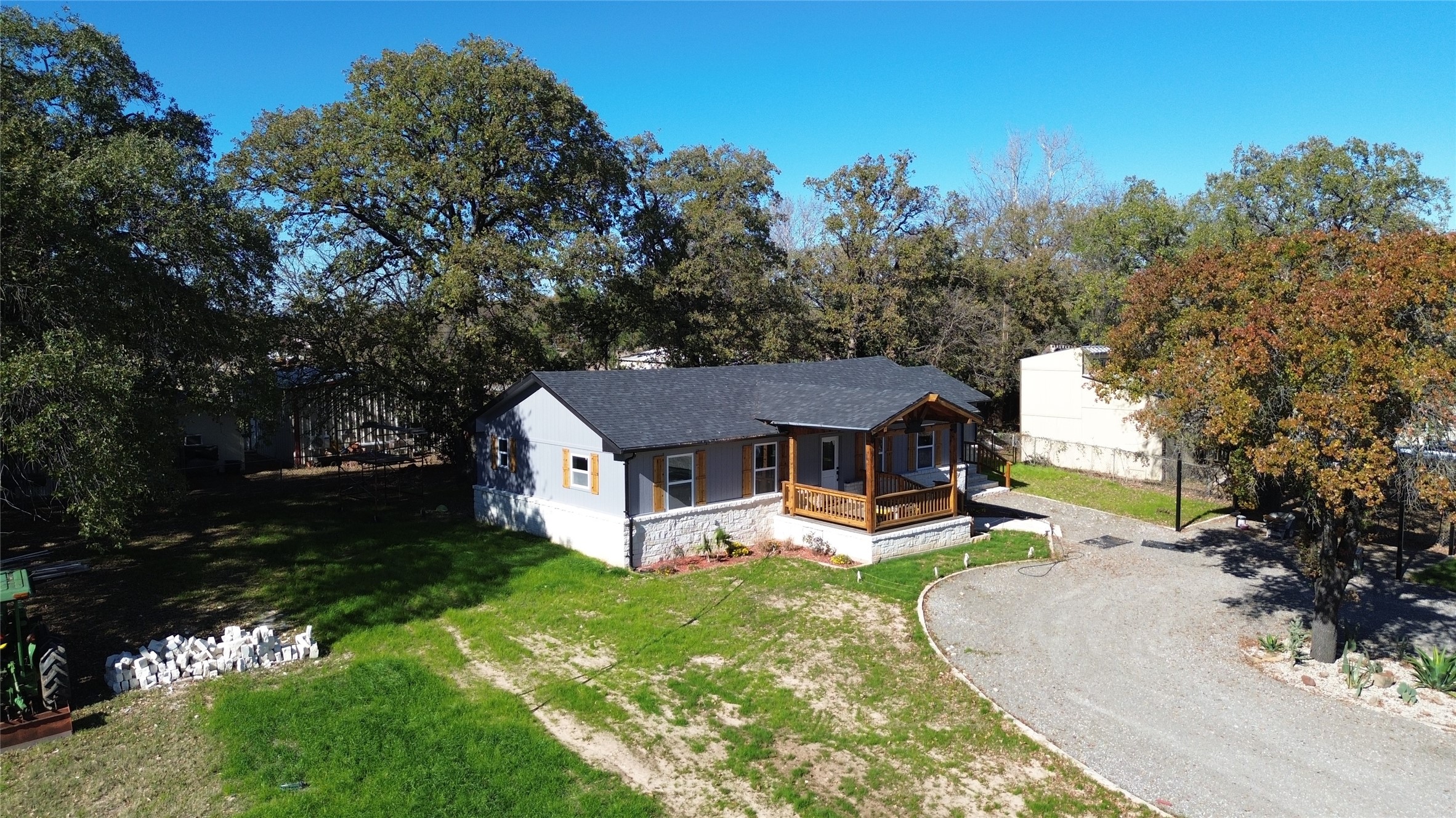 1133 Highway 2861 Comanche TX 76442
