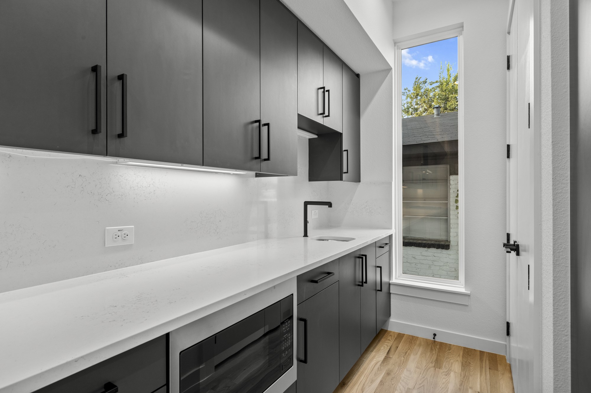 3608 San Jacinto Dallas TX 75204
