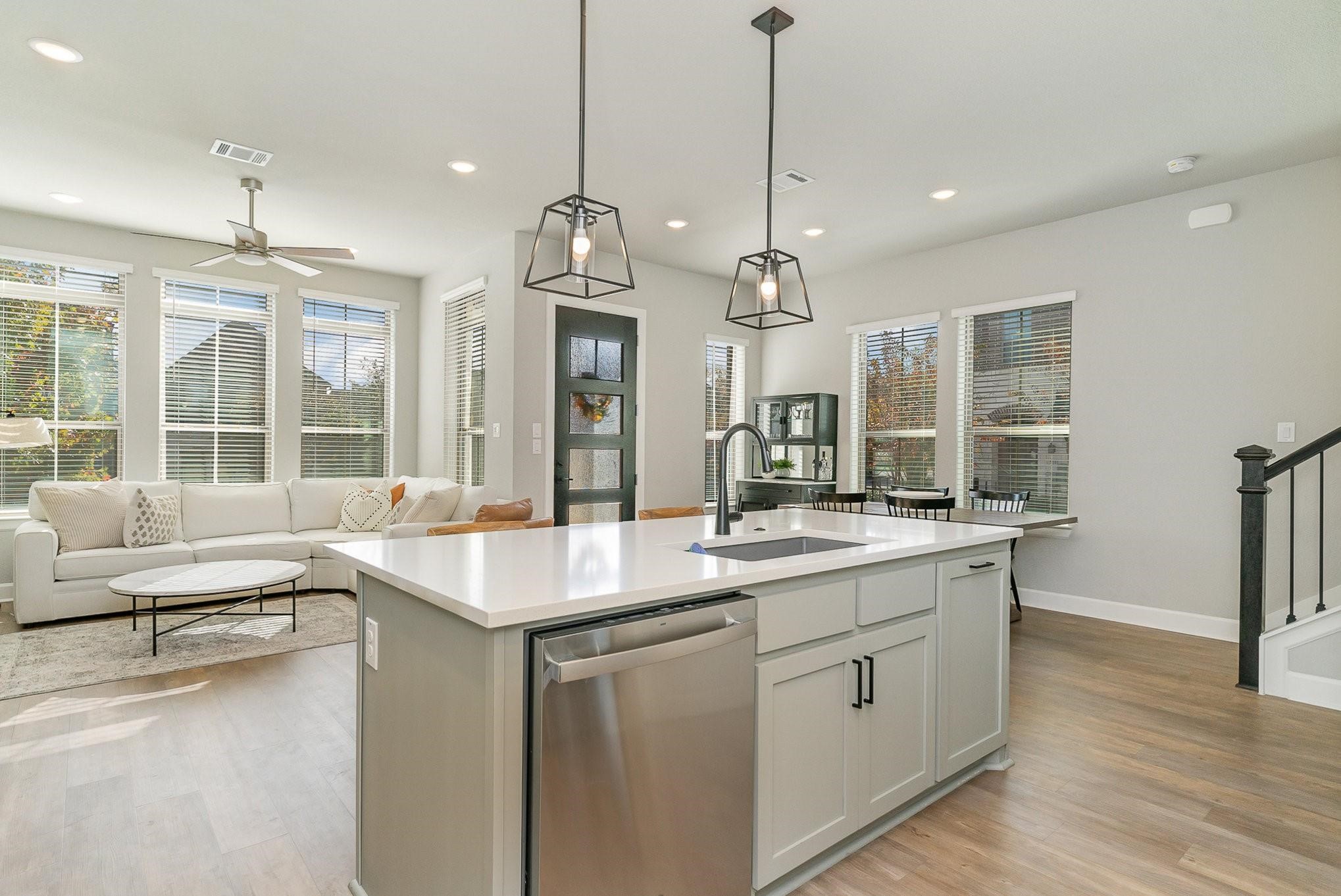 7104 Amber Grove Court Dallas TX 75231