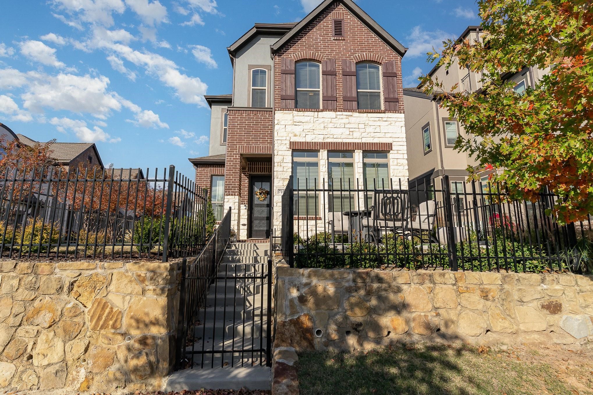 7104 Amber Grove Court Dallas TX 75231