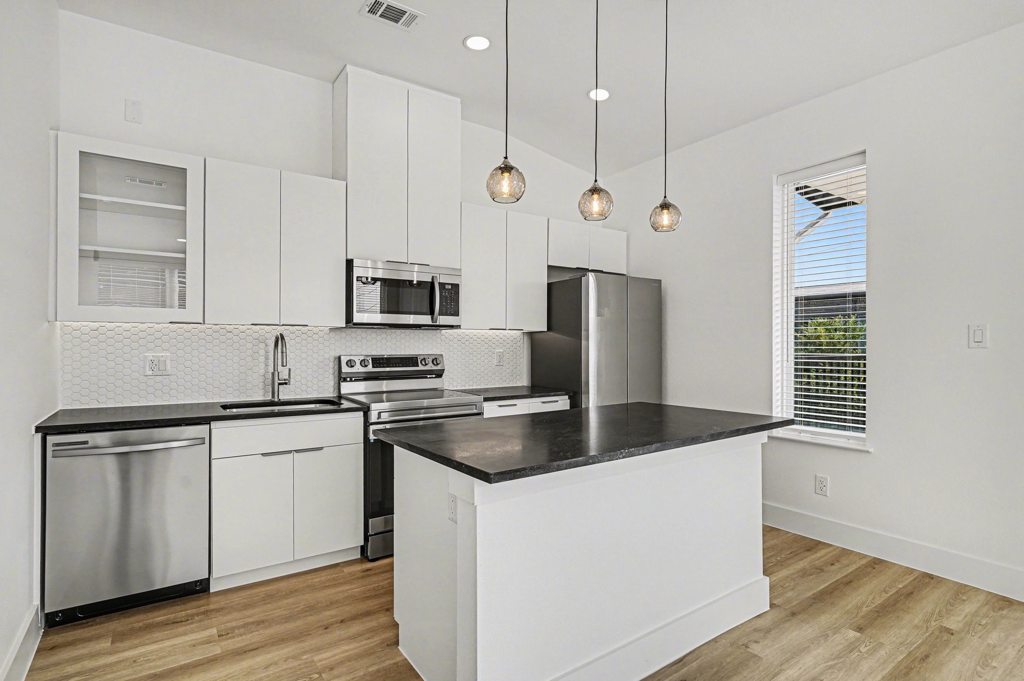 2217 N Fitzhugh Avenue Dallas TX 75204