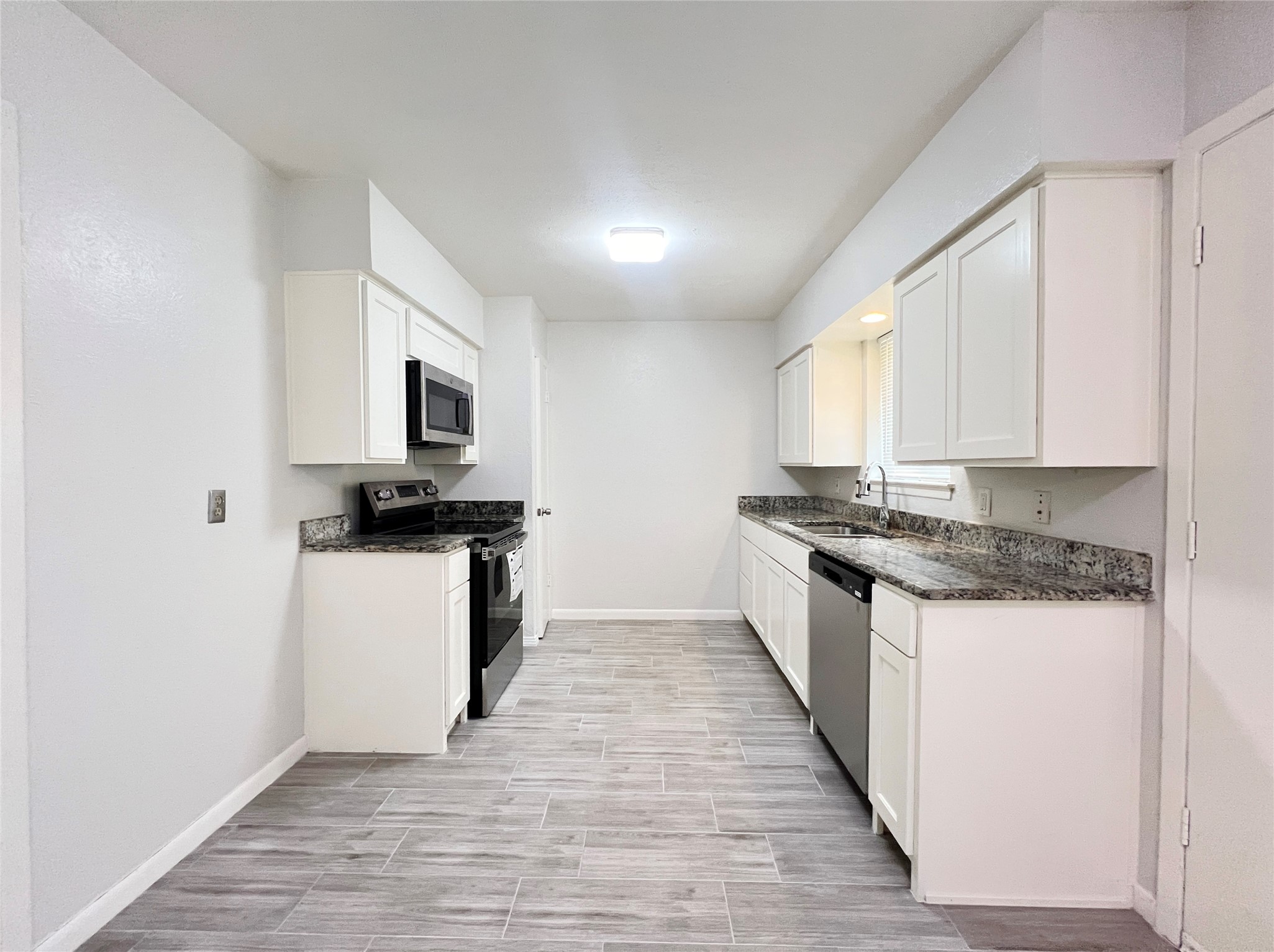2121 Spanish Trail Irving TX 75060