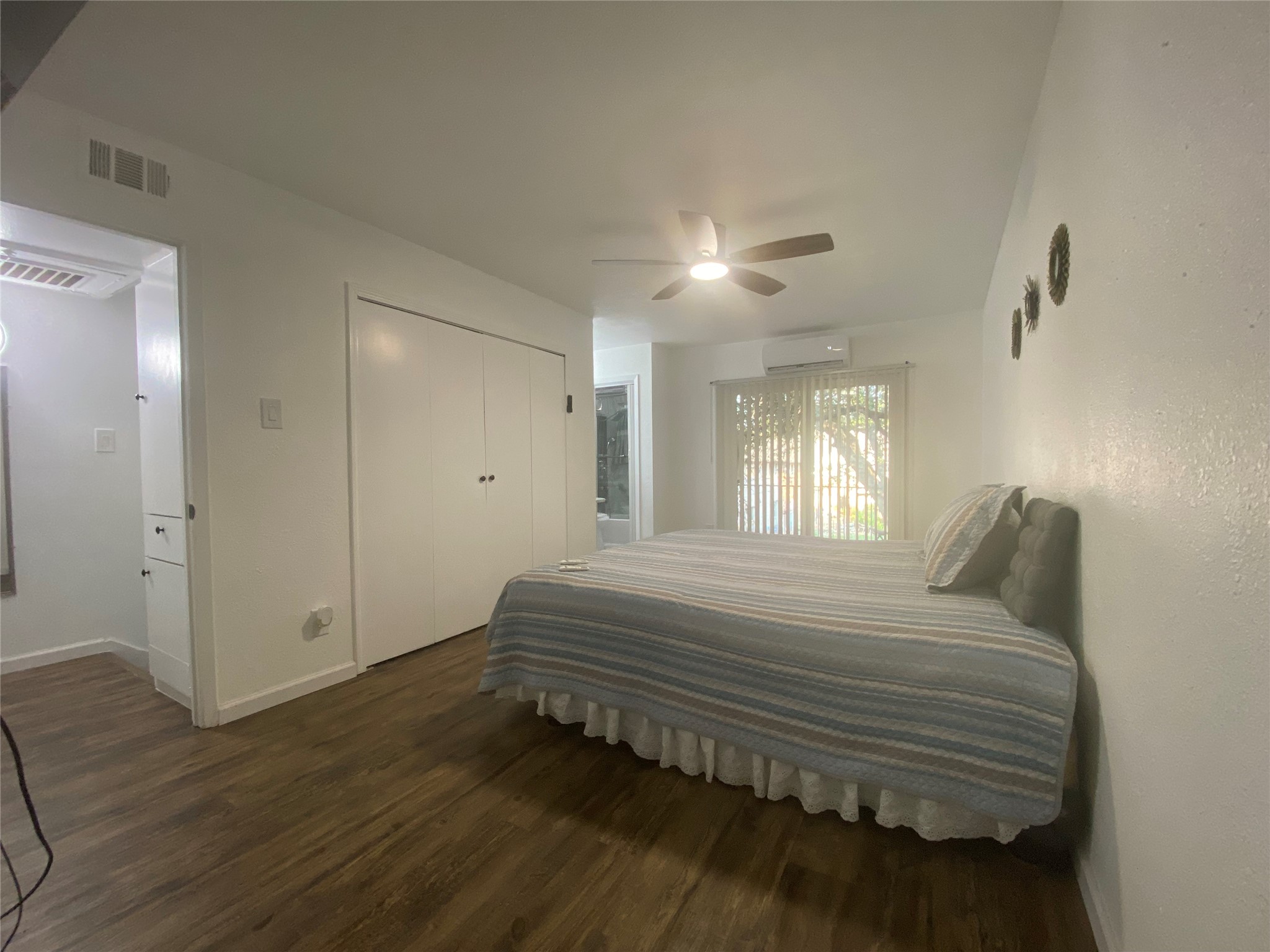 3420 Hidalgo Drive Dallas TX 75220