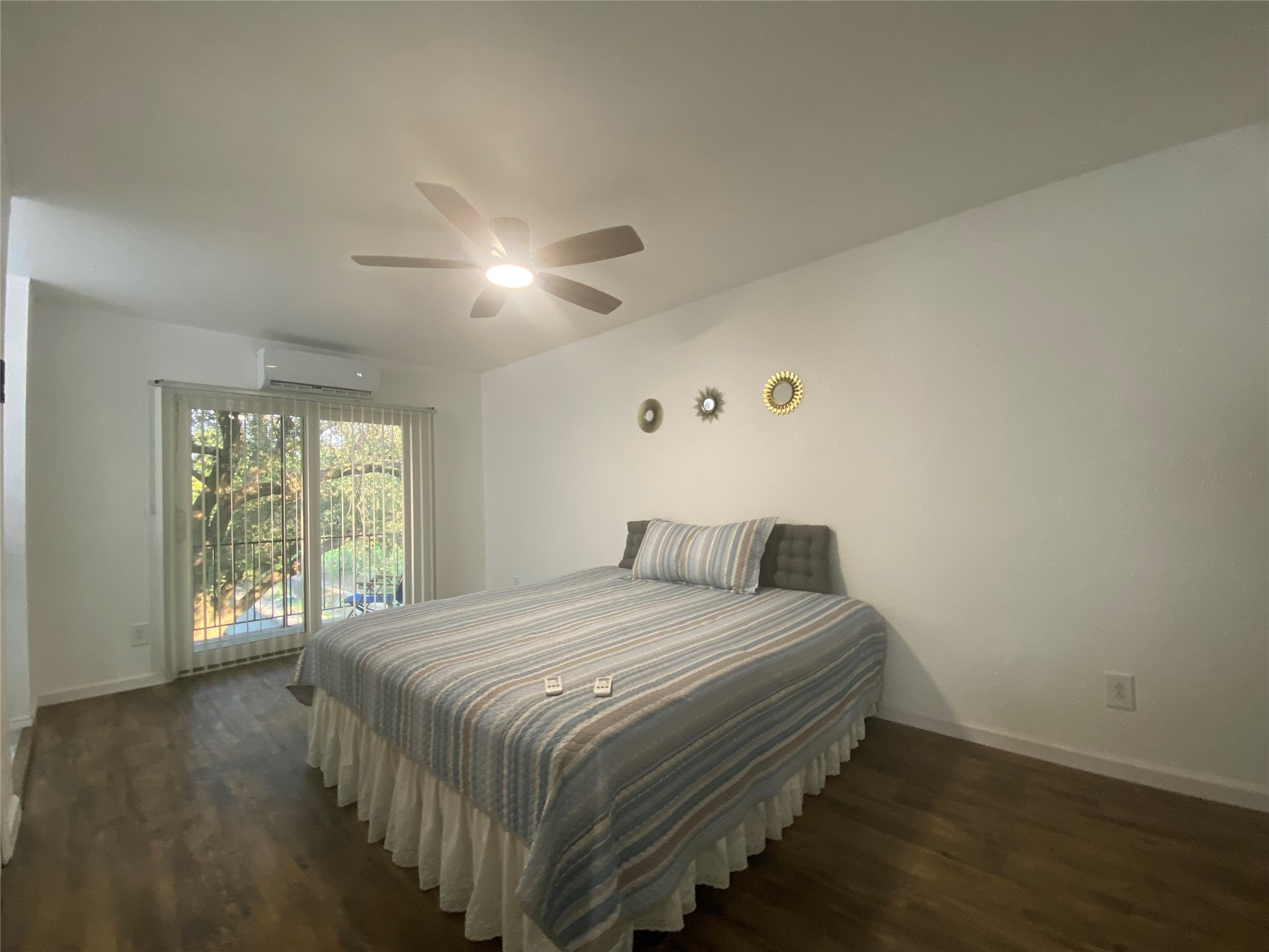 3420 Hidalgo Drive Dallas TX 75220