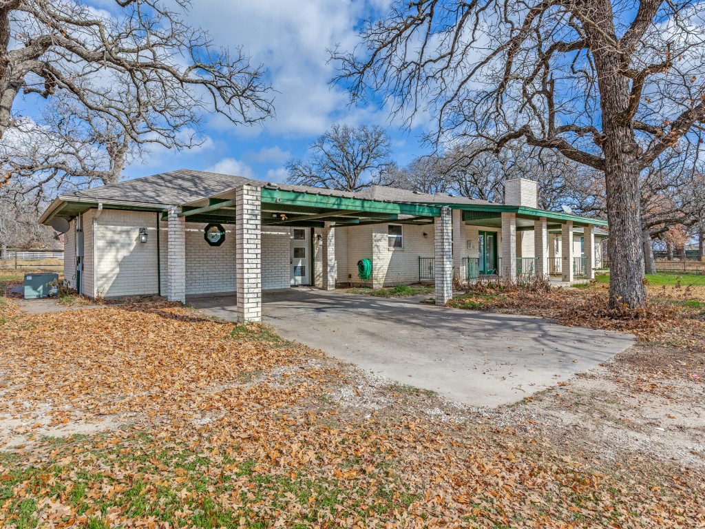 7335 Reed Road Azle TX 76020